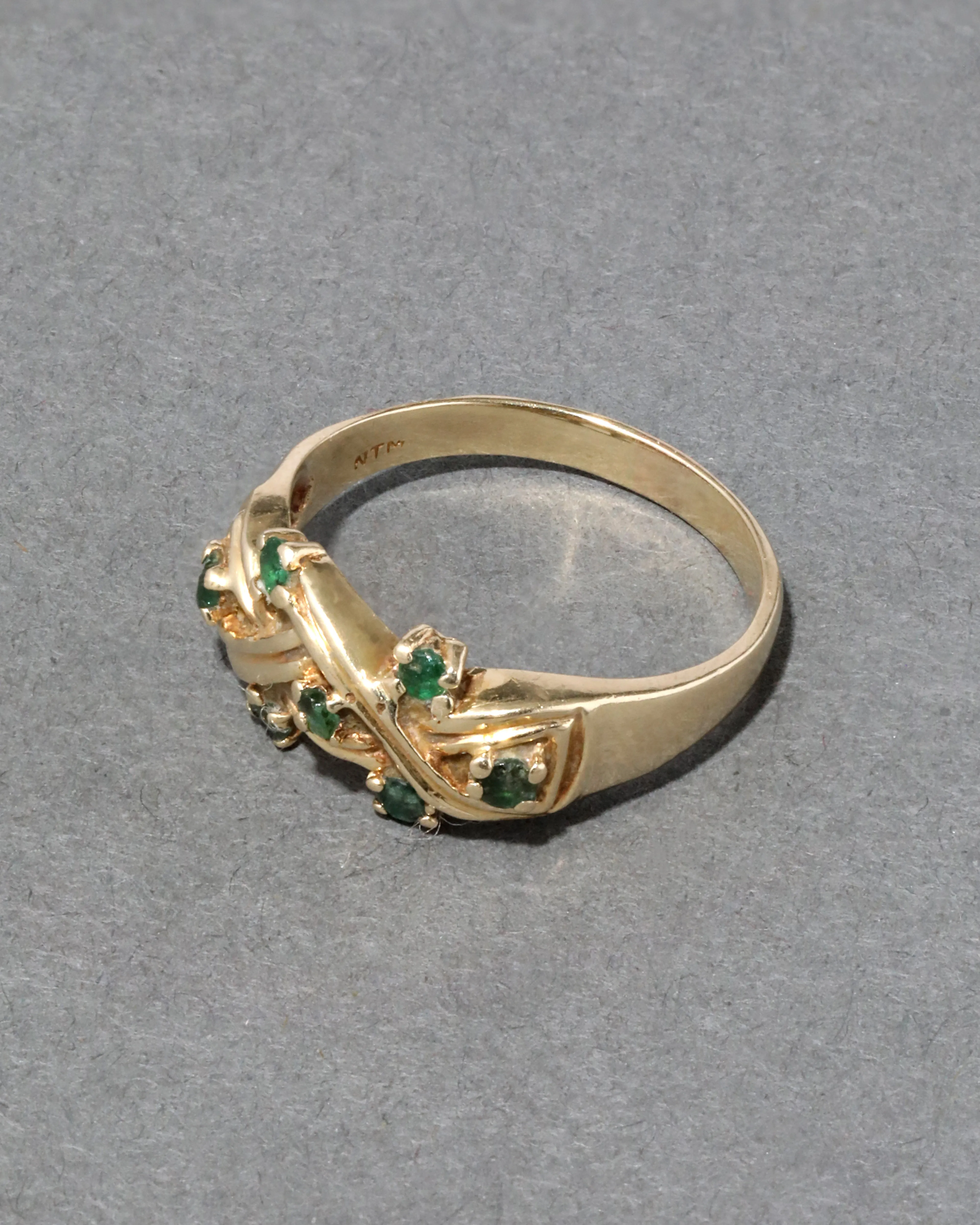 Vintage 1960s 14k Gold Emerald Knotted Band Rope Ring sold by Alexis Bittar product image thumbnail 3
