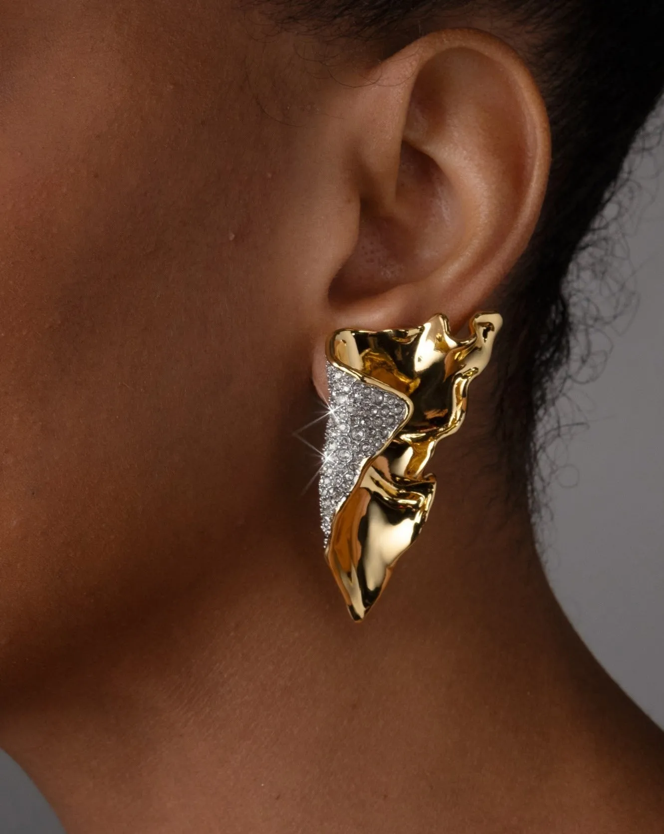 Solanales Gold Crystal Folded Earring sold by Alexis Bittar product image thumbnail 3