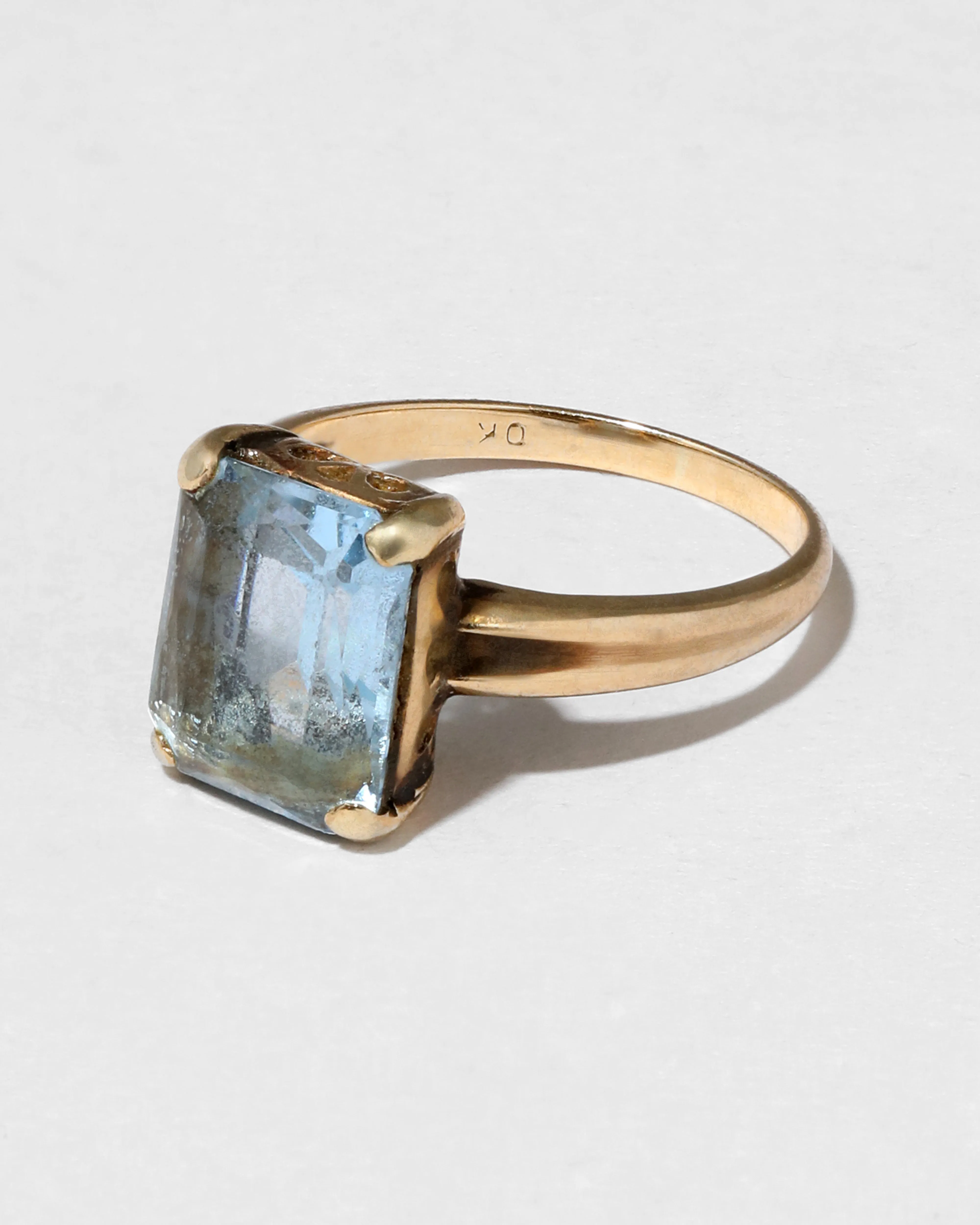 Vintage 1950s 10k Gold Prong Set Aquamarine Ring sold by Alexis Bittar product image thumbnail 3