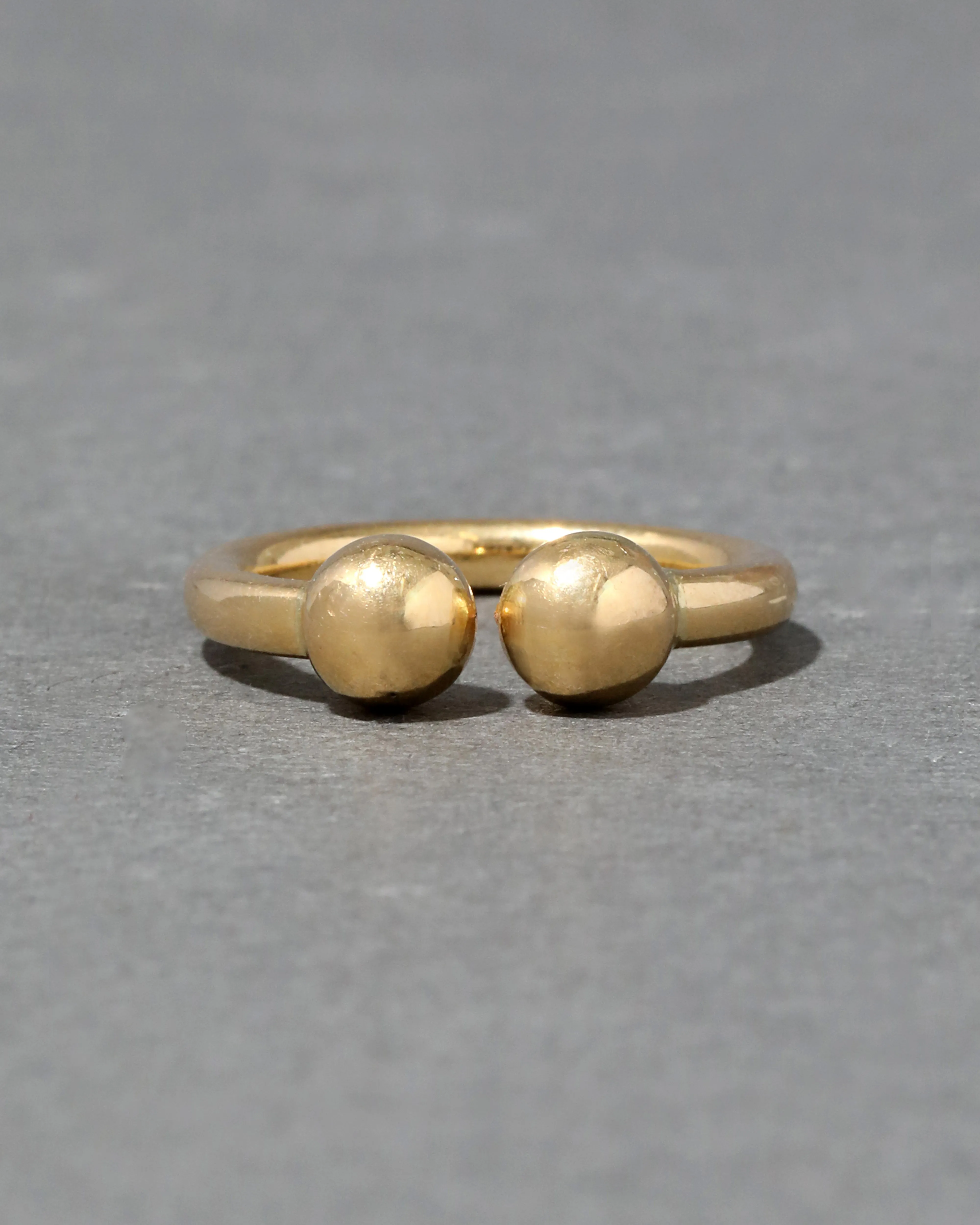 Vintage 18k Gold Barbell Ring sold by Alexis Bittar product image thumbnail 3