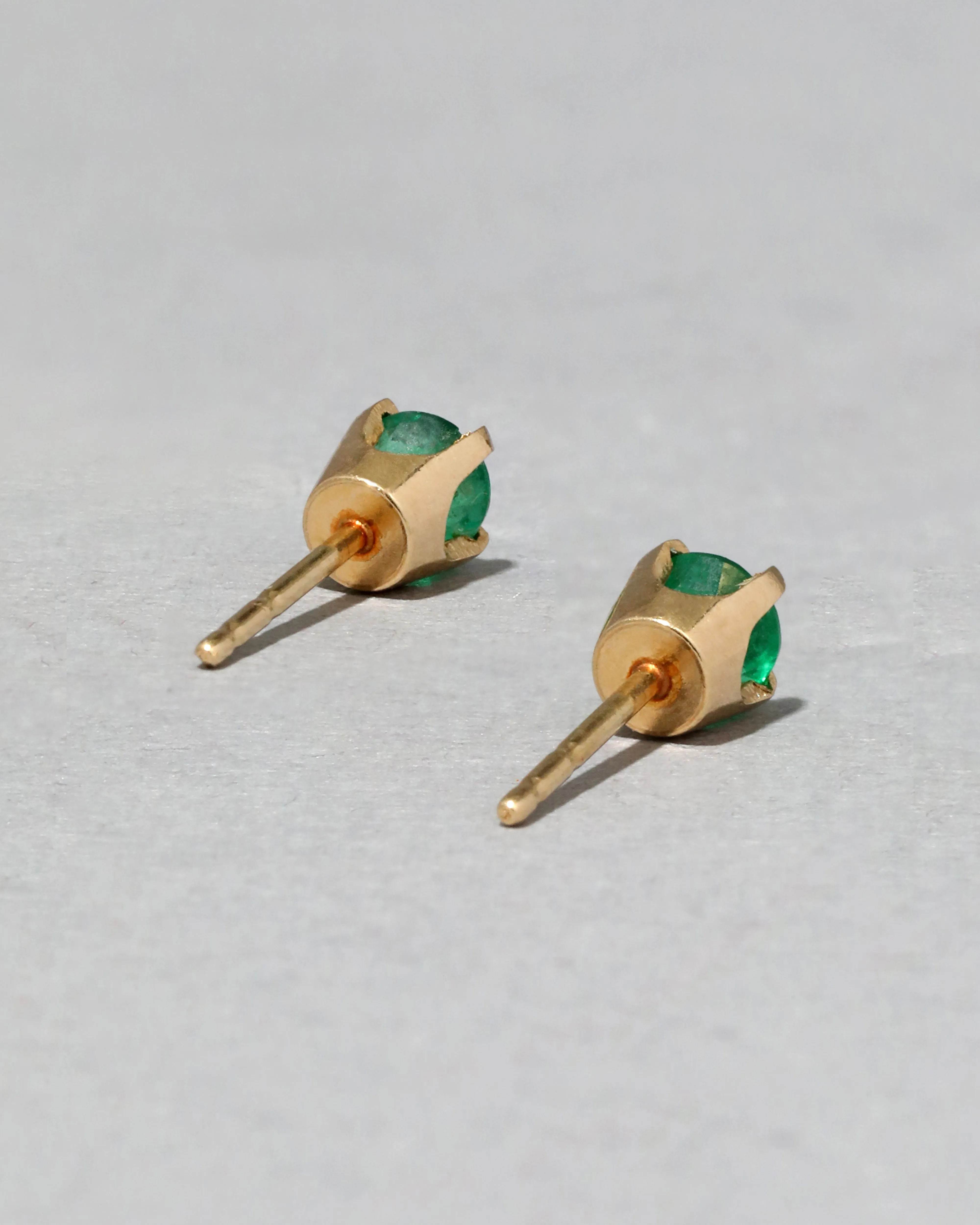 Vintage 14k Gold Emerald Stud Earring sold by Alexis Bittar product image thumbnail 2
