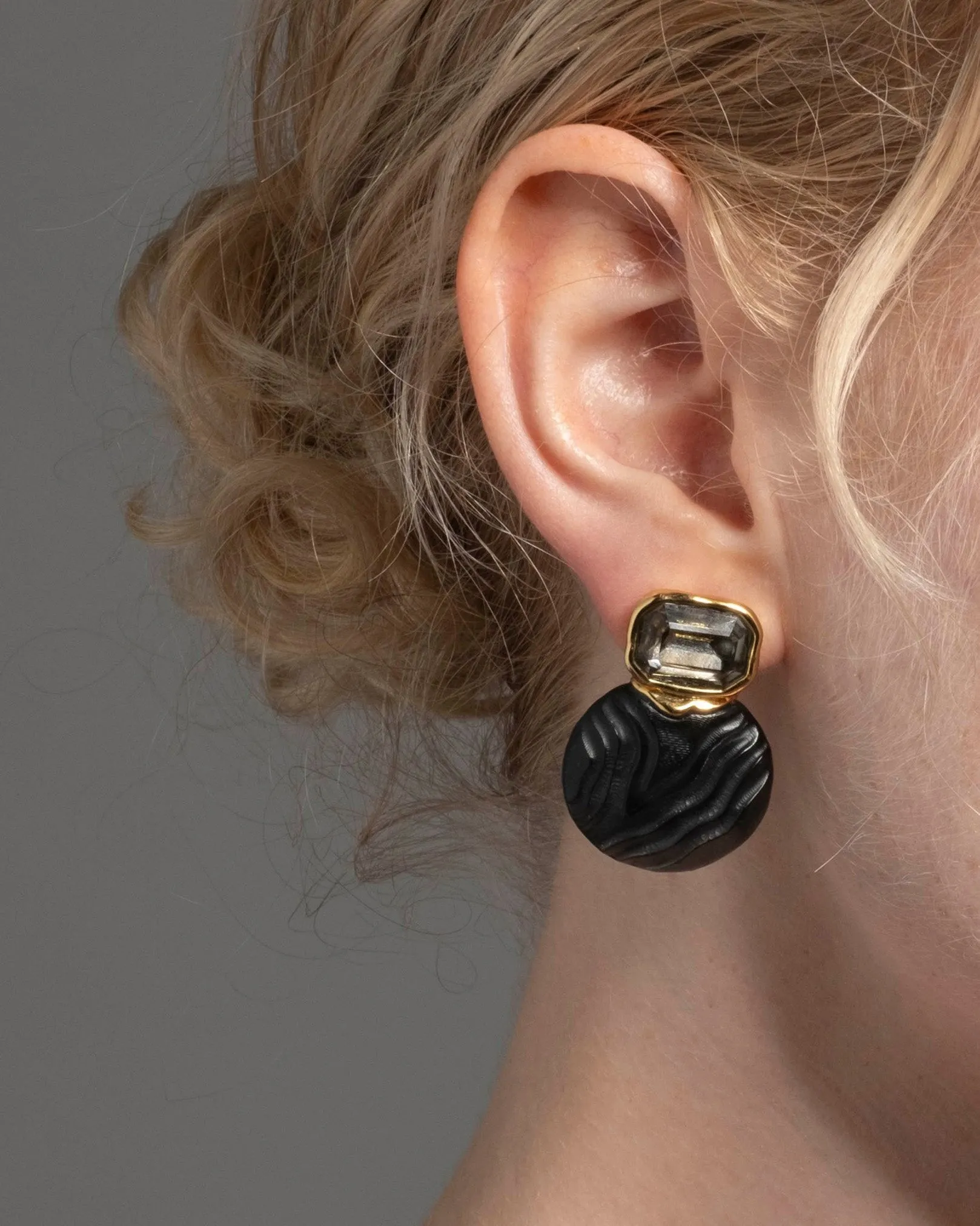 Madera Lucite Disc Post Earring- Black sold by Alexis Bittar product image thumbnail 2