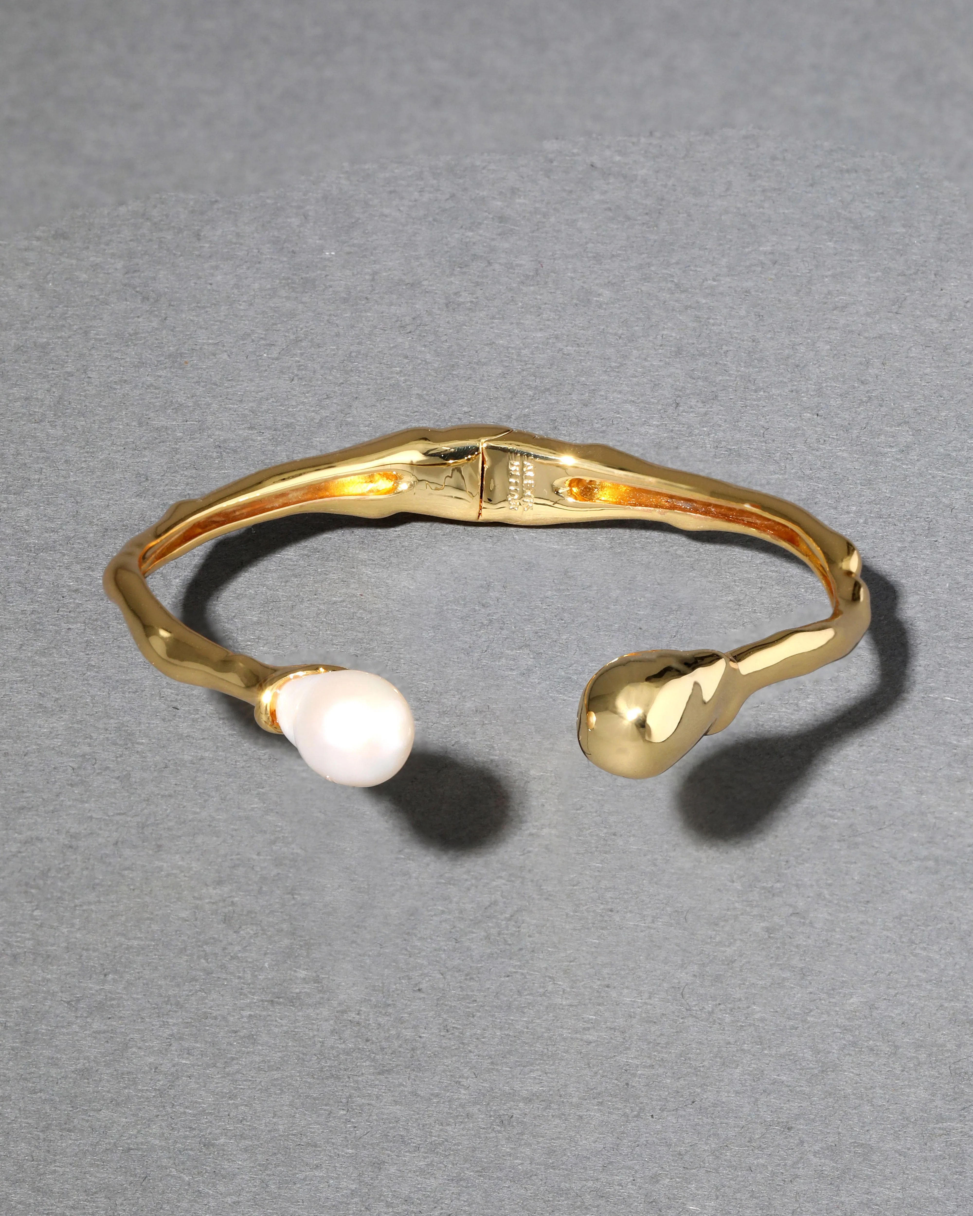 Perla Freshwater Pearl Hinge Cuff Bracelet sold by Alexis Bittar product image thumbnail 3
