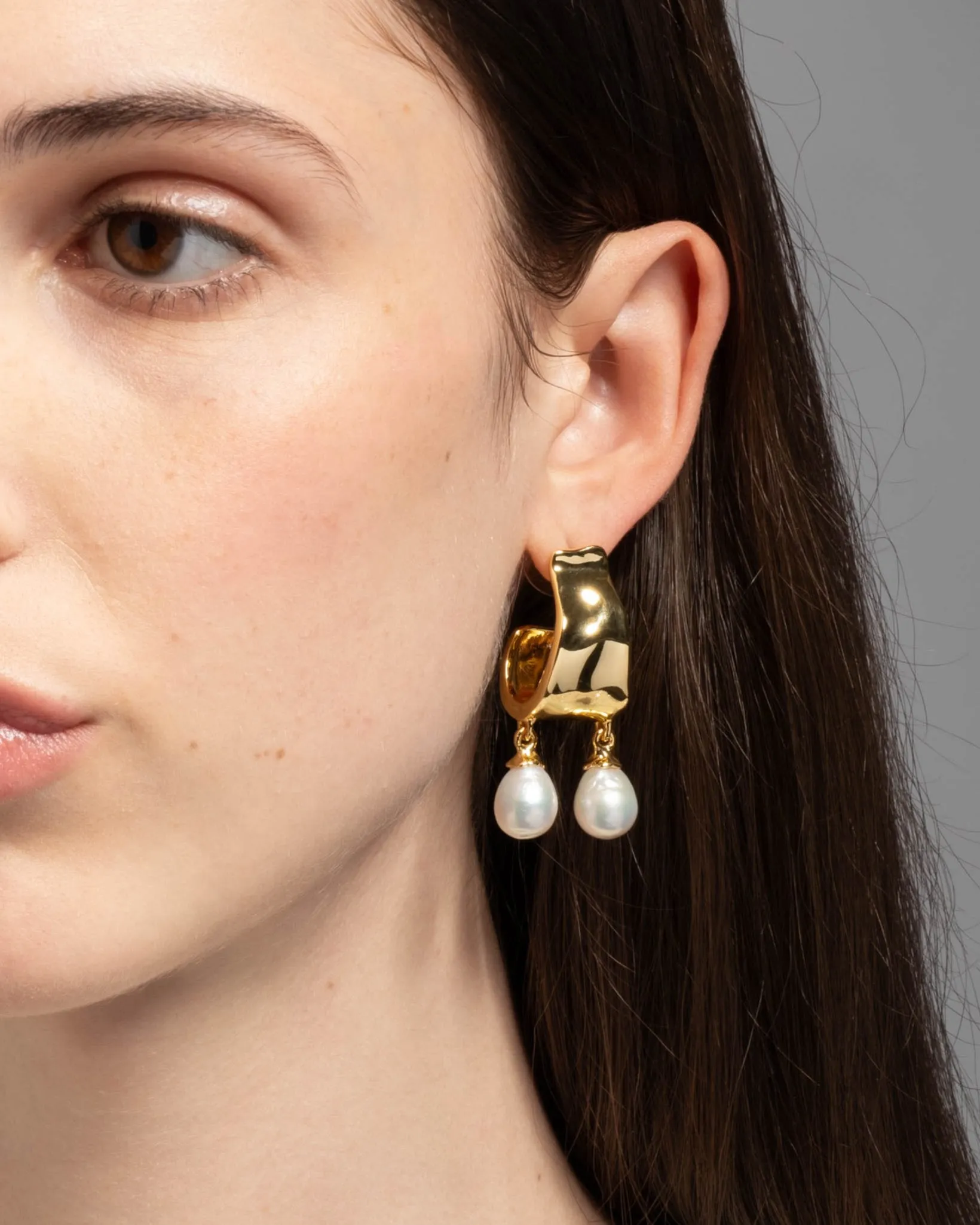 Perla Freshwater Pearl Drop Hoop Earring sold by Alexis Bittar product image thumbnail 2