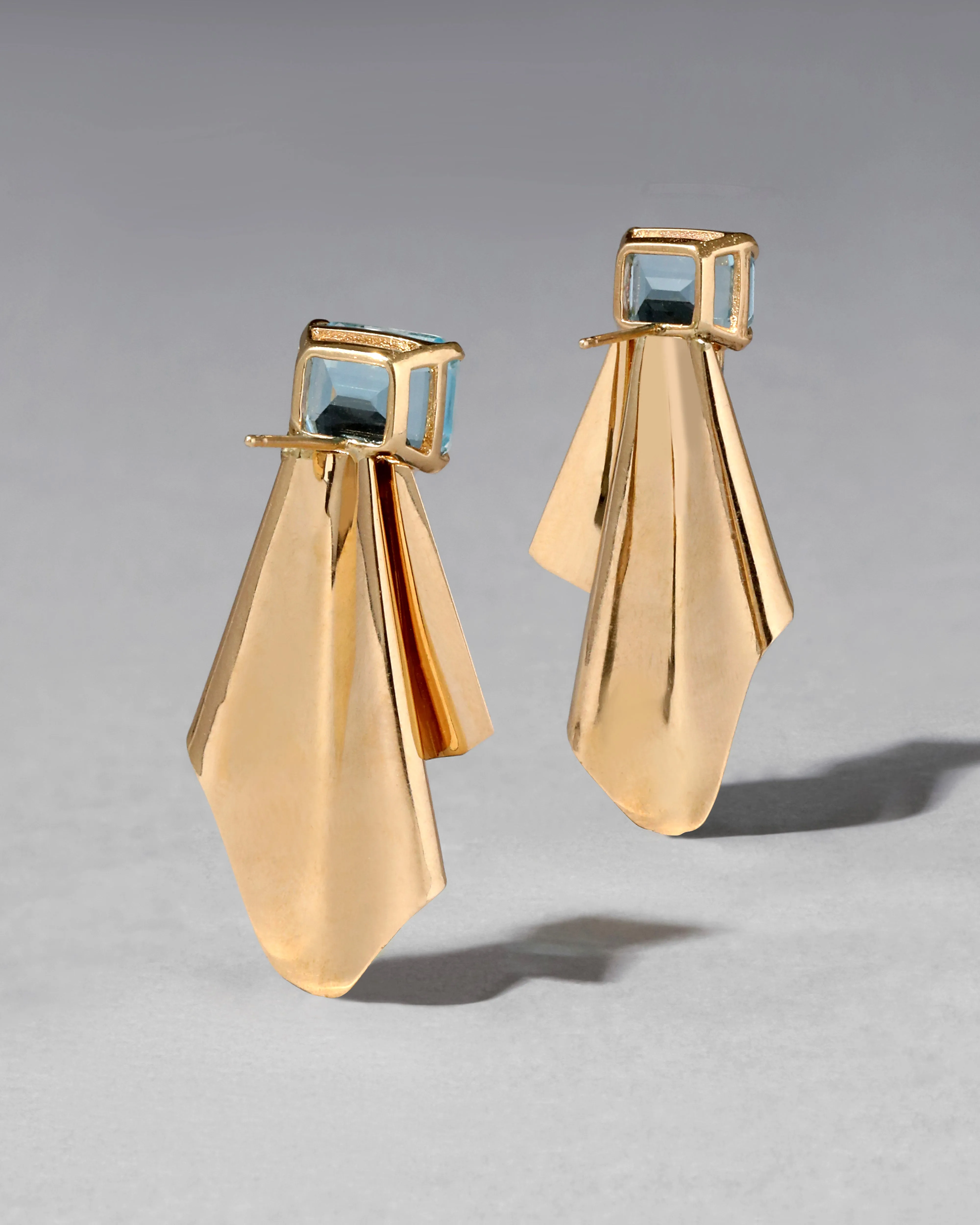 Vintage 1940s 14k Gold & Platinum Handmade Earring with Aqua Blue Topaz & Diamonds sold by Alexis Bittar product image thumbnail 3