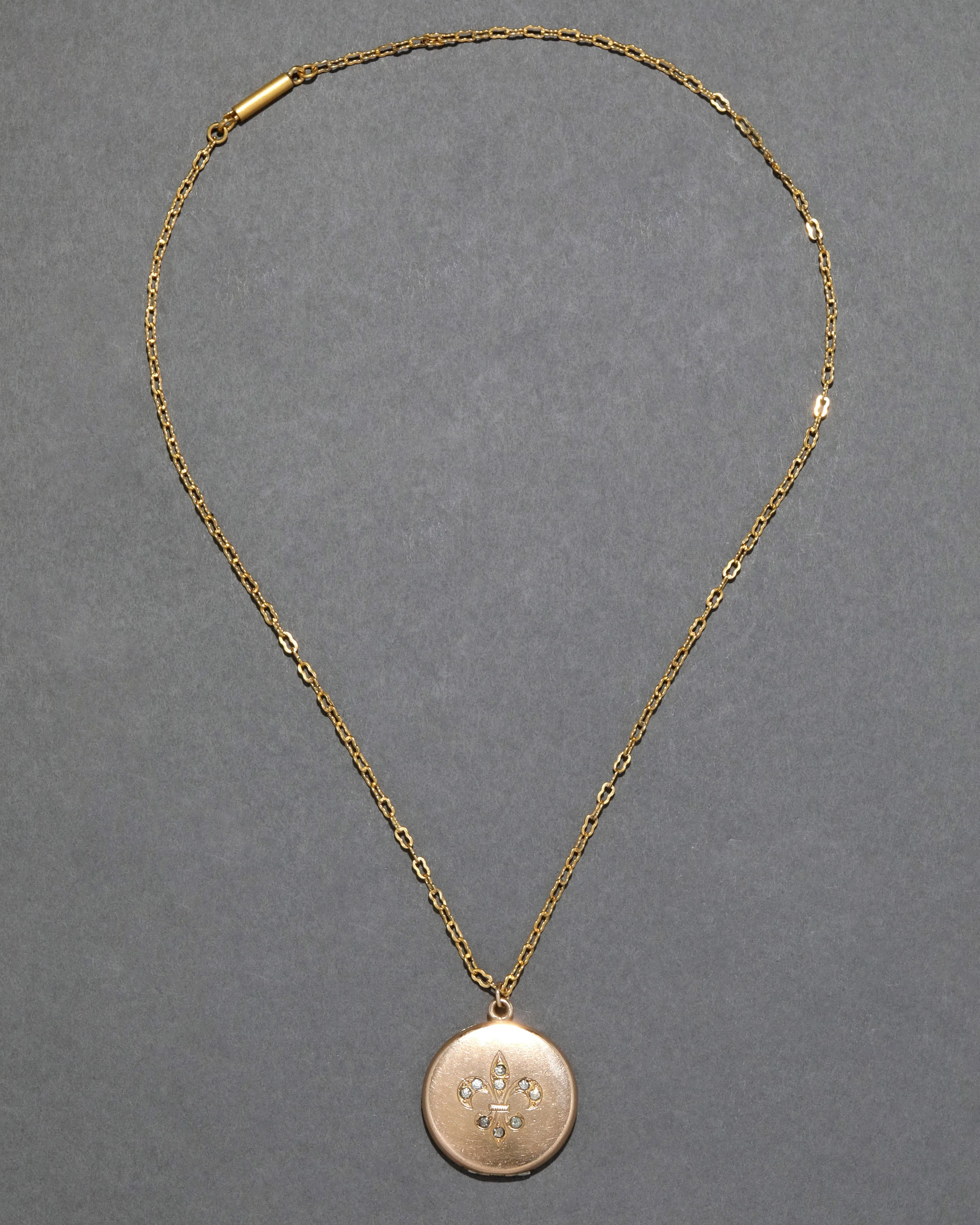 Antique 1920s 14k Gold Fill Fleur de Lis Locket Necklace on Vintage Chain sold by Alexis Bittar product image thumbnail 2