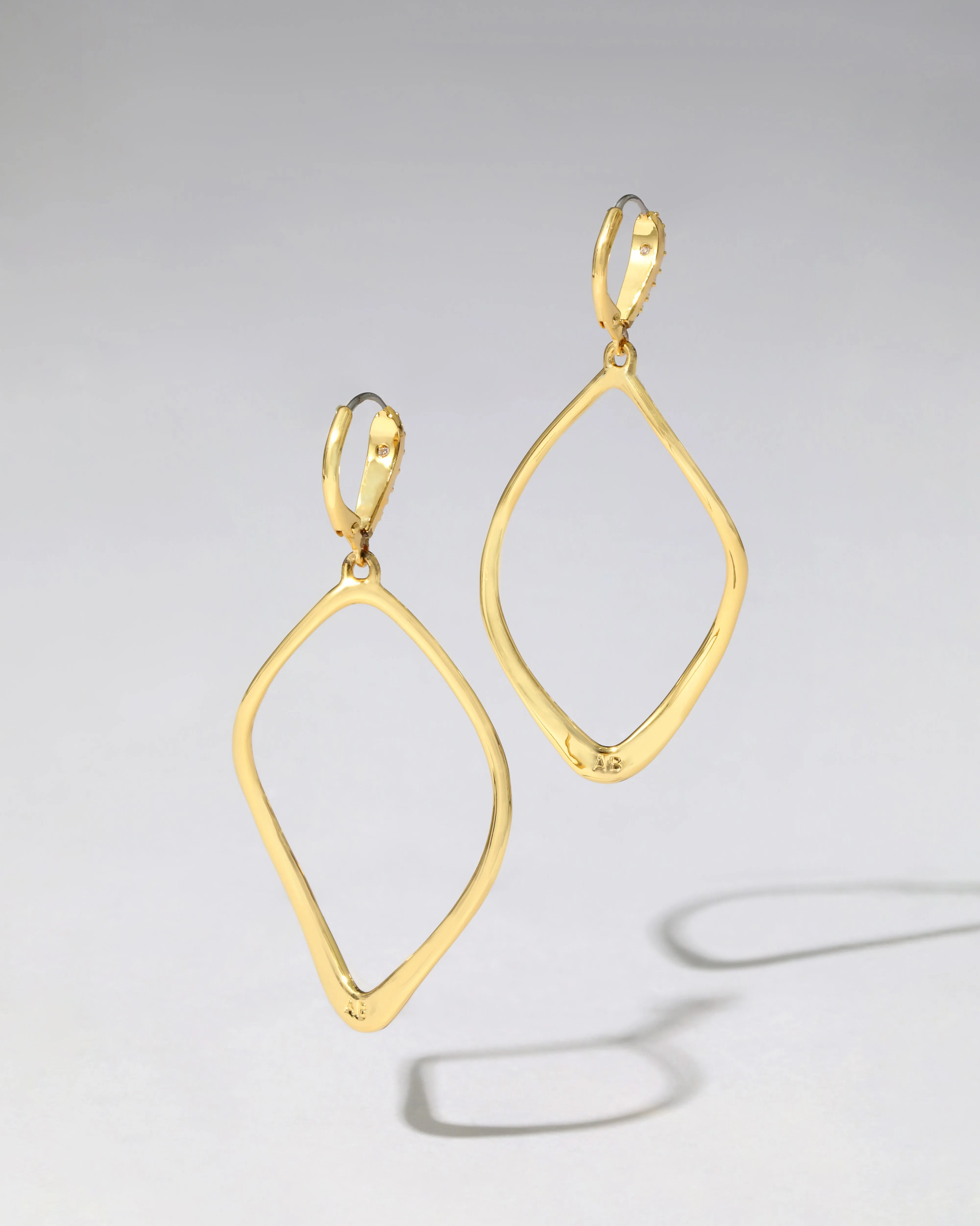 Sculpted Aura Tear Leverback Earring- Gold sold by Alexis Bittar product image thumbnail 3