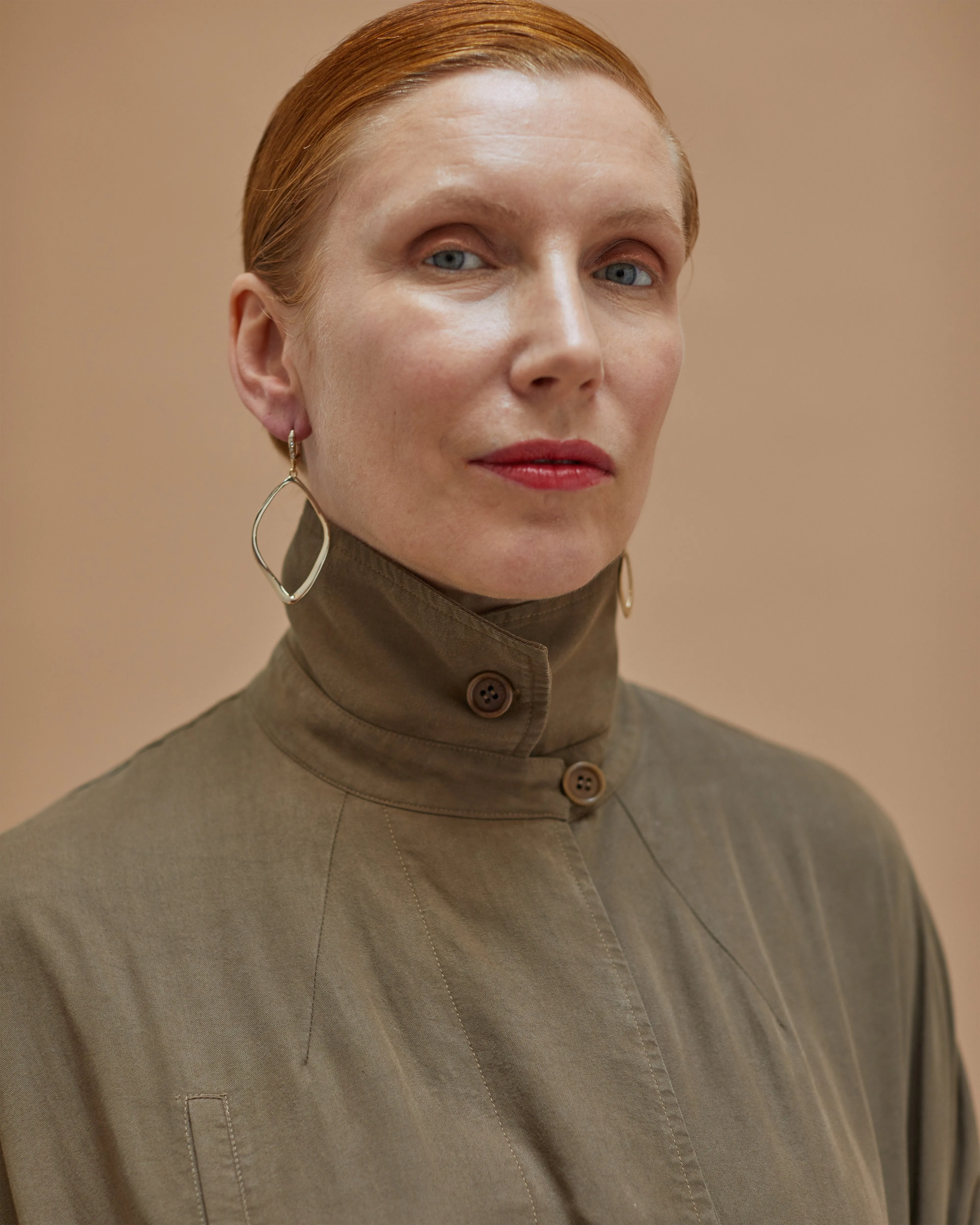 Sculpted Aura Tear Leverback Earring- Gold sold by Alexis Bittar product image thumbnail 5