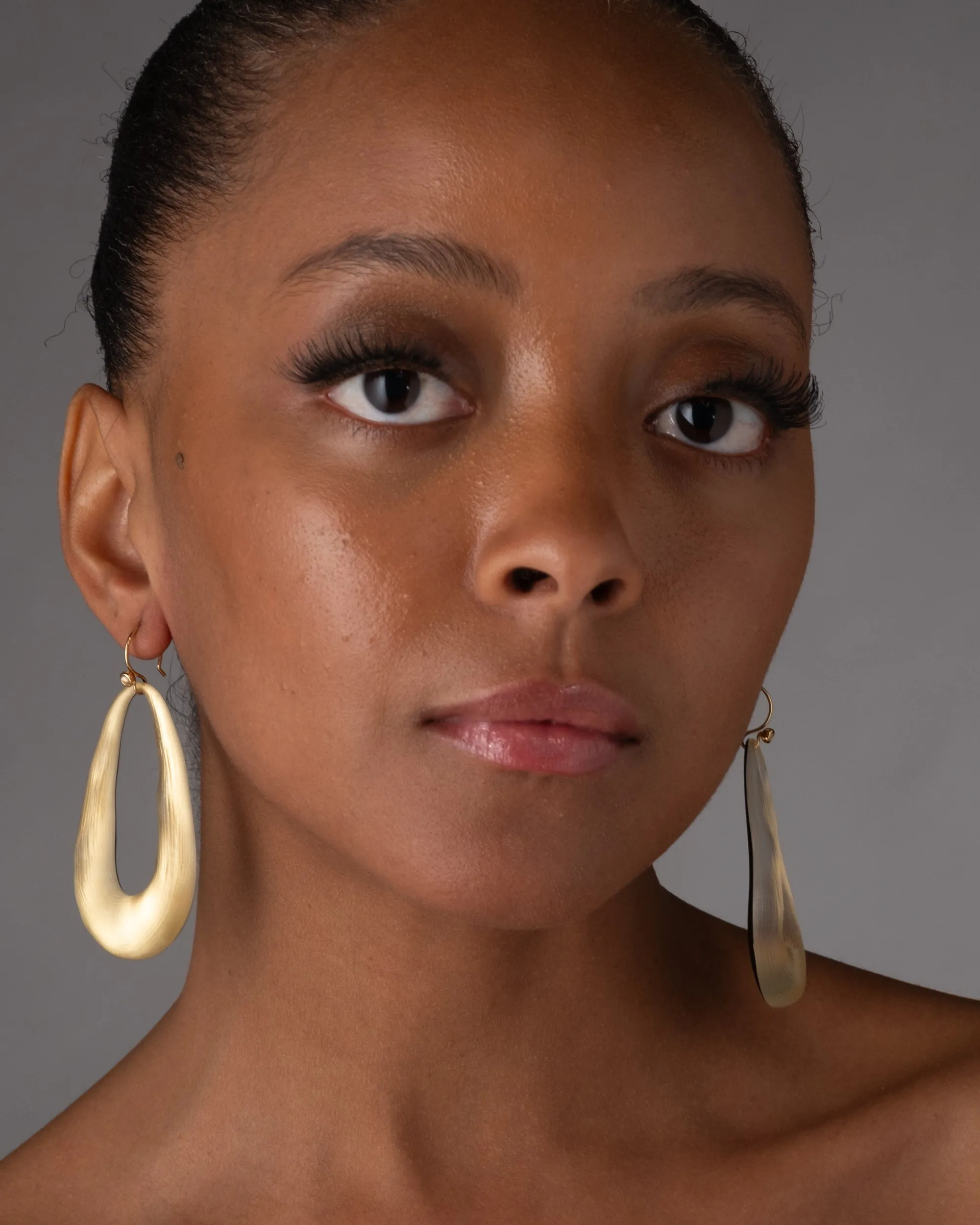 Lucite Link Wire Earring- Gold sold by Alexis Bittar product image thumbnail 2