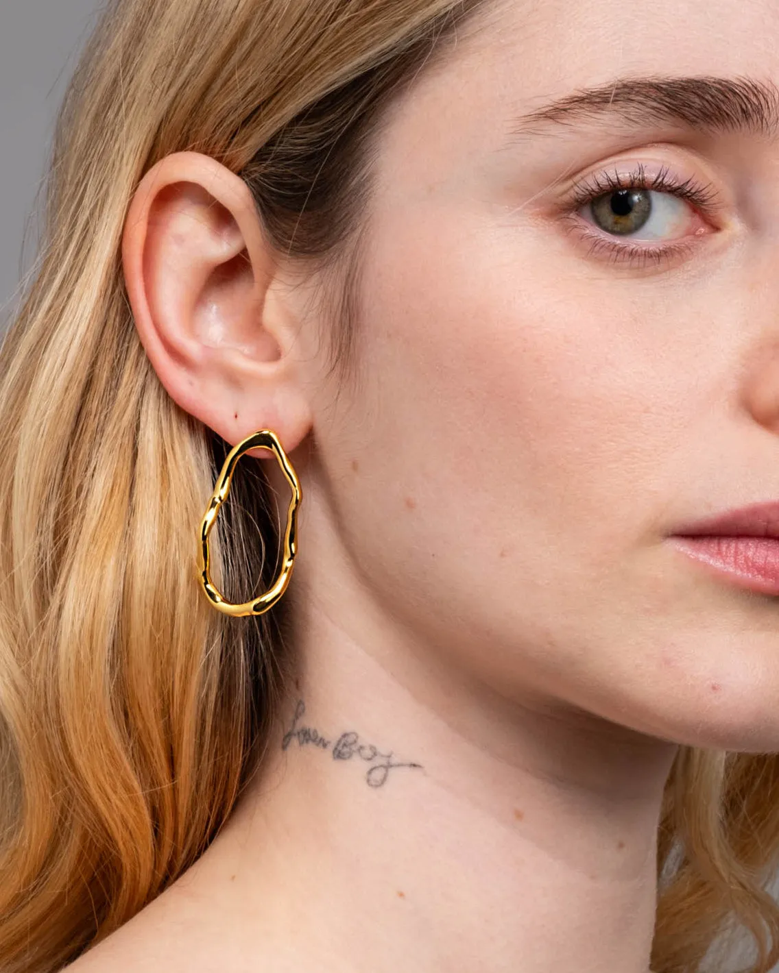 Brut Gold Open Link Post Earring sold by Alexis Bittar product image thumbnail 2