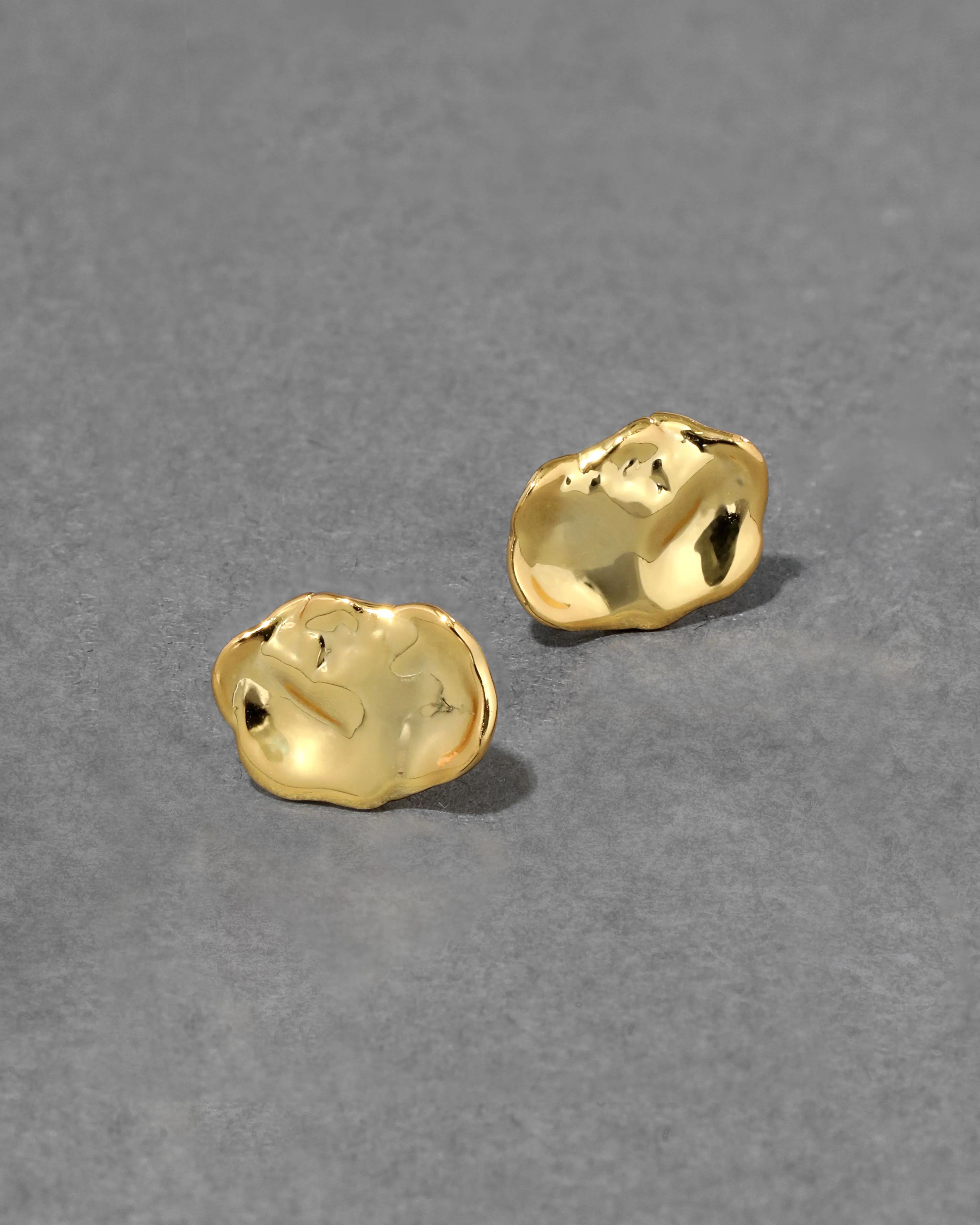 Brut Gold Coin Stud Earring sold by Alexis Bittar product image thumbnail 2
