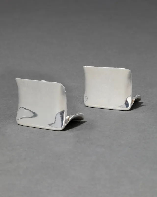 Vintage 1980s Sterling Silver Japanese Handmade Sculptural Earring made by Alexis Bittar