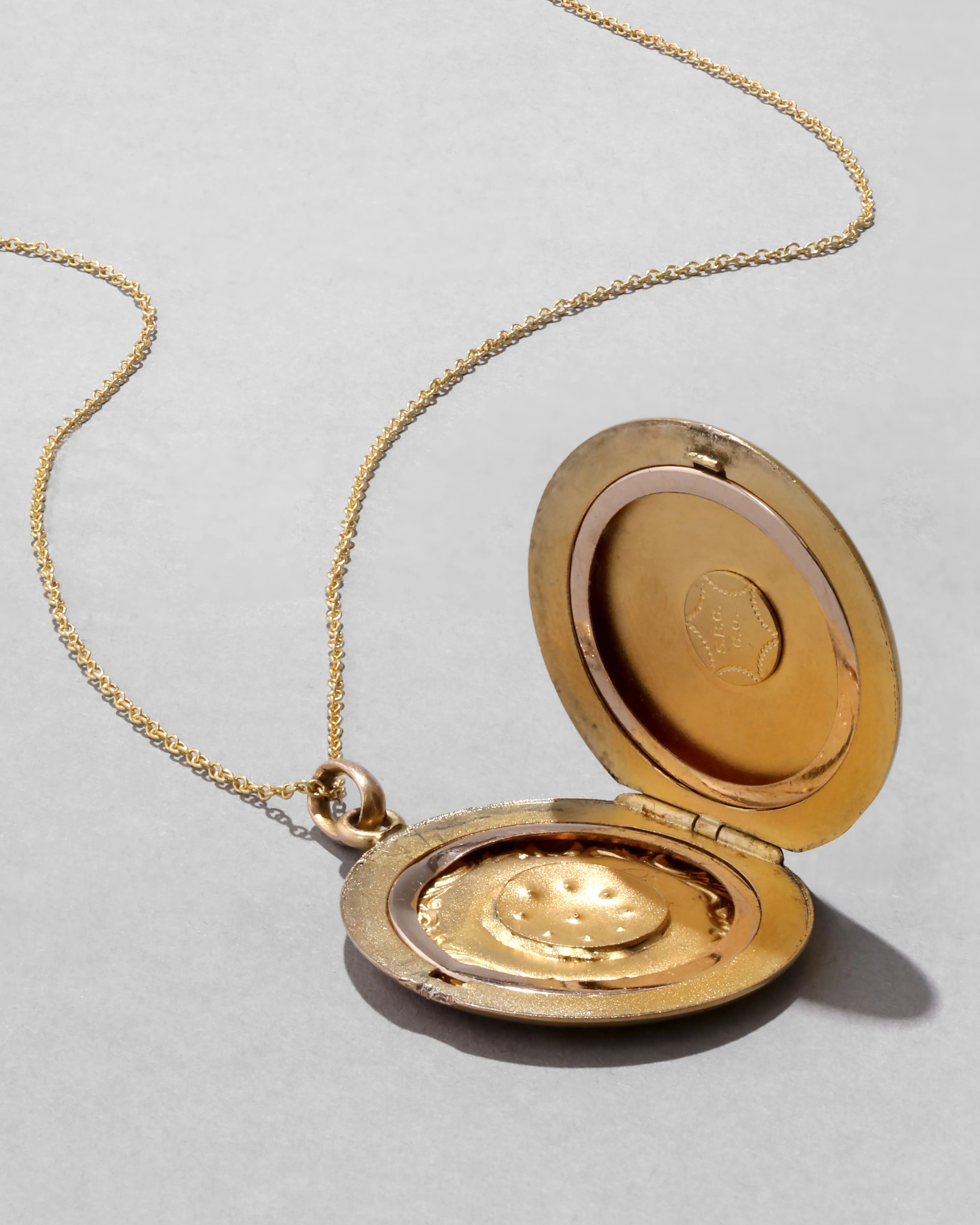 Antique Victorian 14k Gold Fill Star Brocade Locket Necklace sold by Alexis Bittar product image thumbnail 3