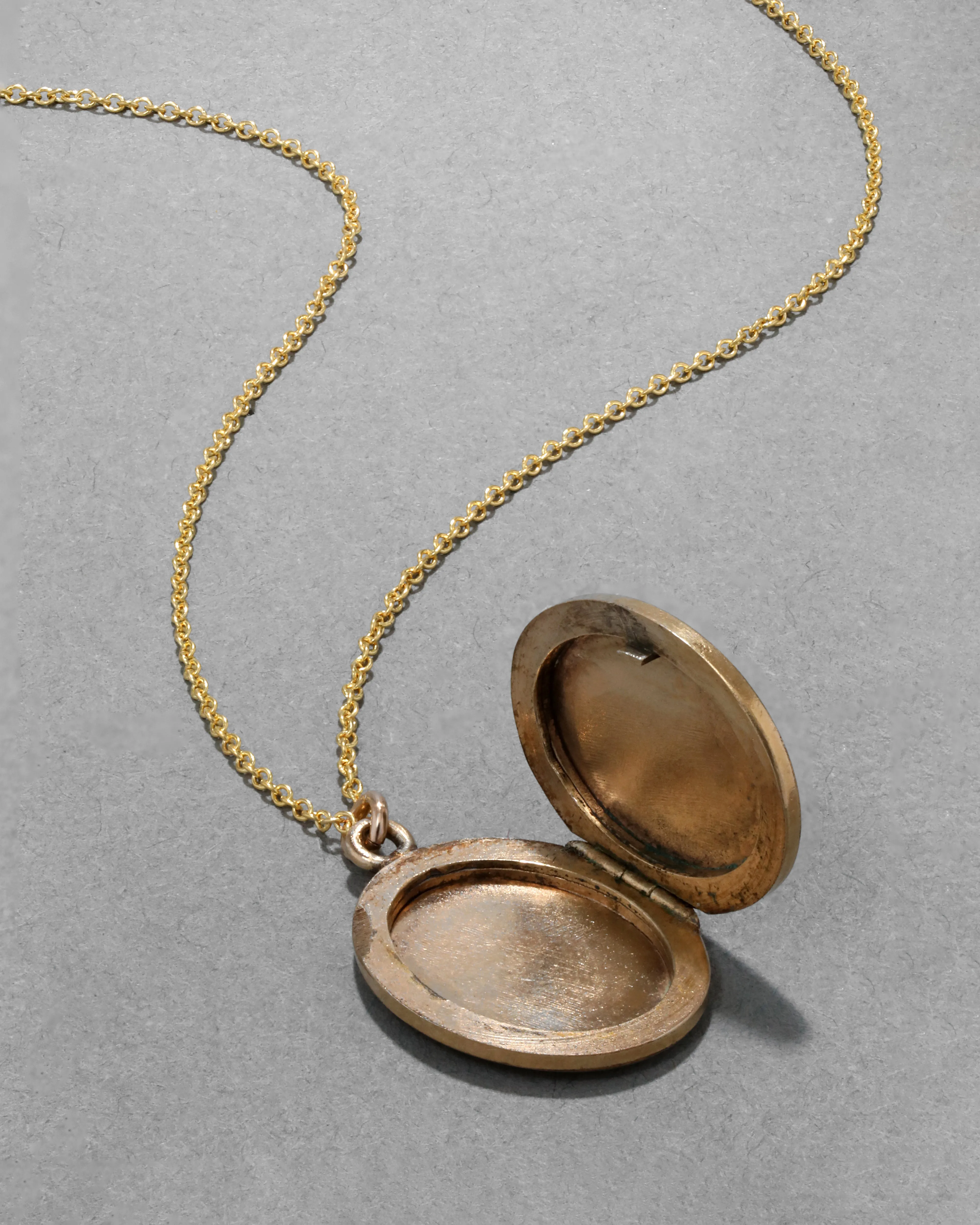 Vintage 1930s 14k Gold Filled Etched Floral Design Oval Locket Necklace sold by Alexis Bittar product image thumbnail 3