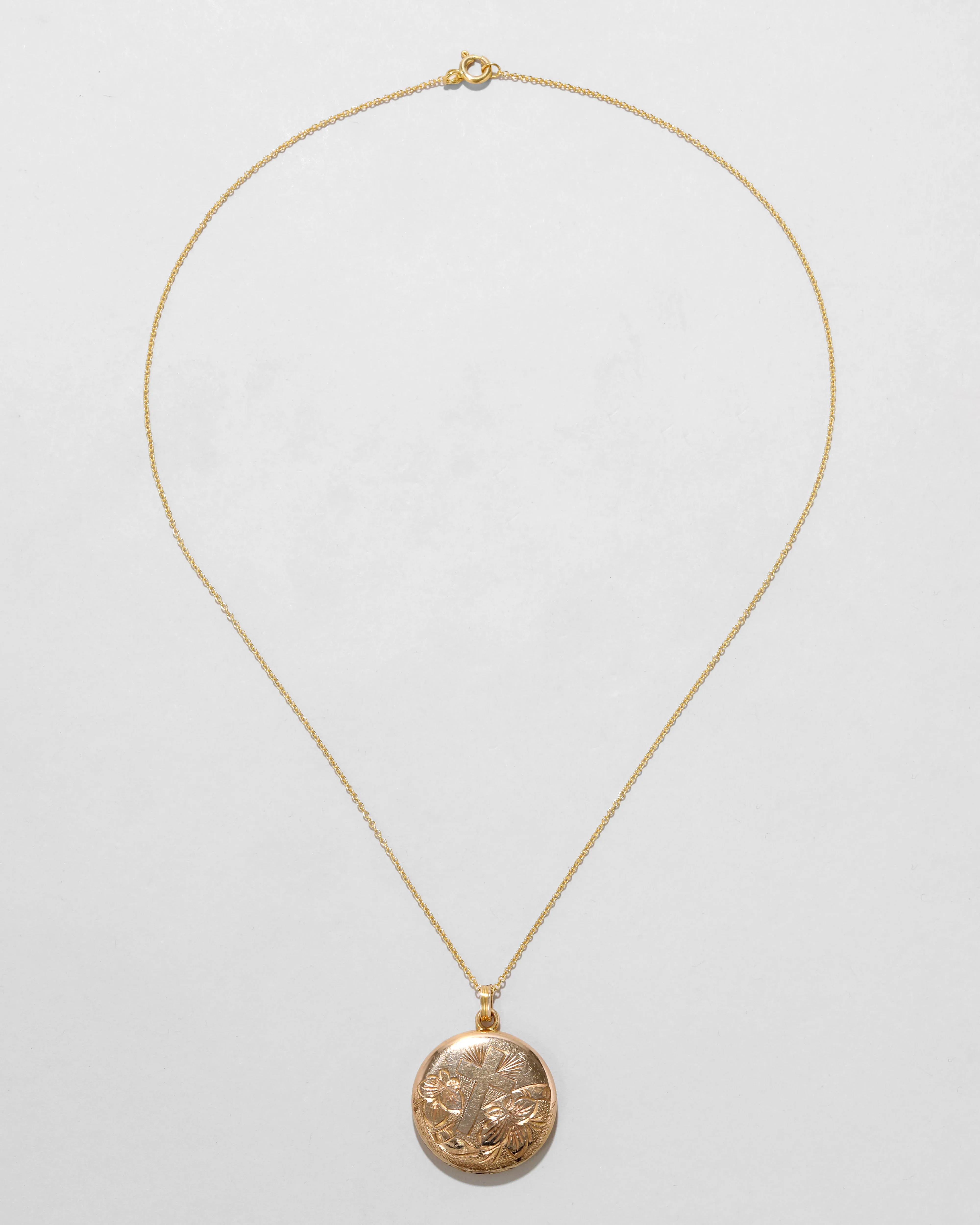 Vintage 1940s 14k Gold Filled Etched Circle Locket Necklace sold by Alexis Bittar product image thumbnail 2