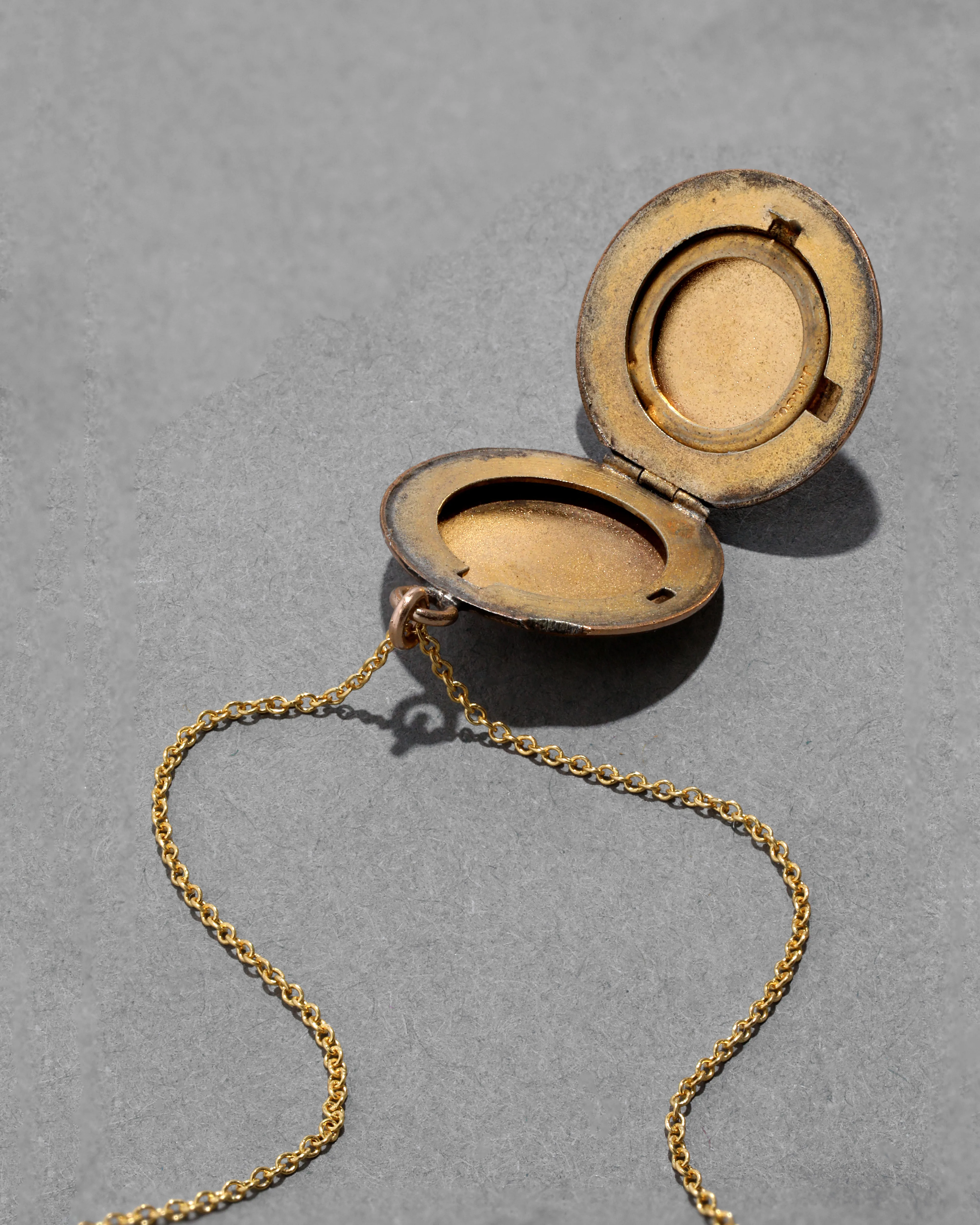 Antique 1800s 14k Gold Filled Round Polished Locket Necklace sold by Alexis Bittar product image thumbnail 4
