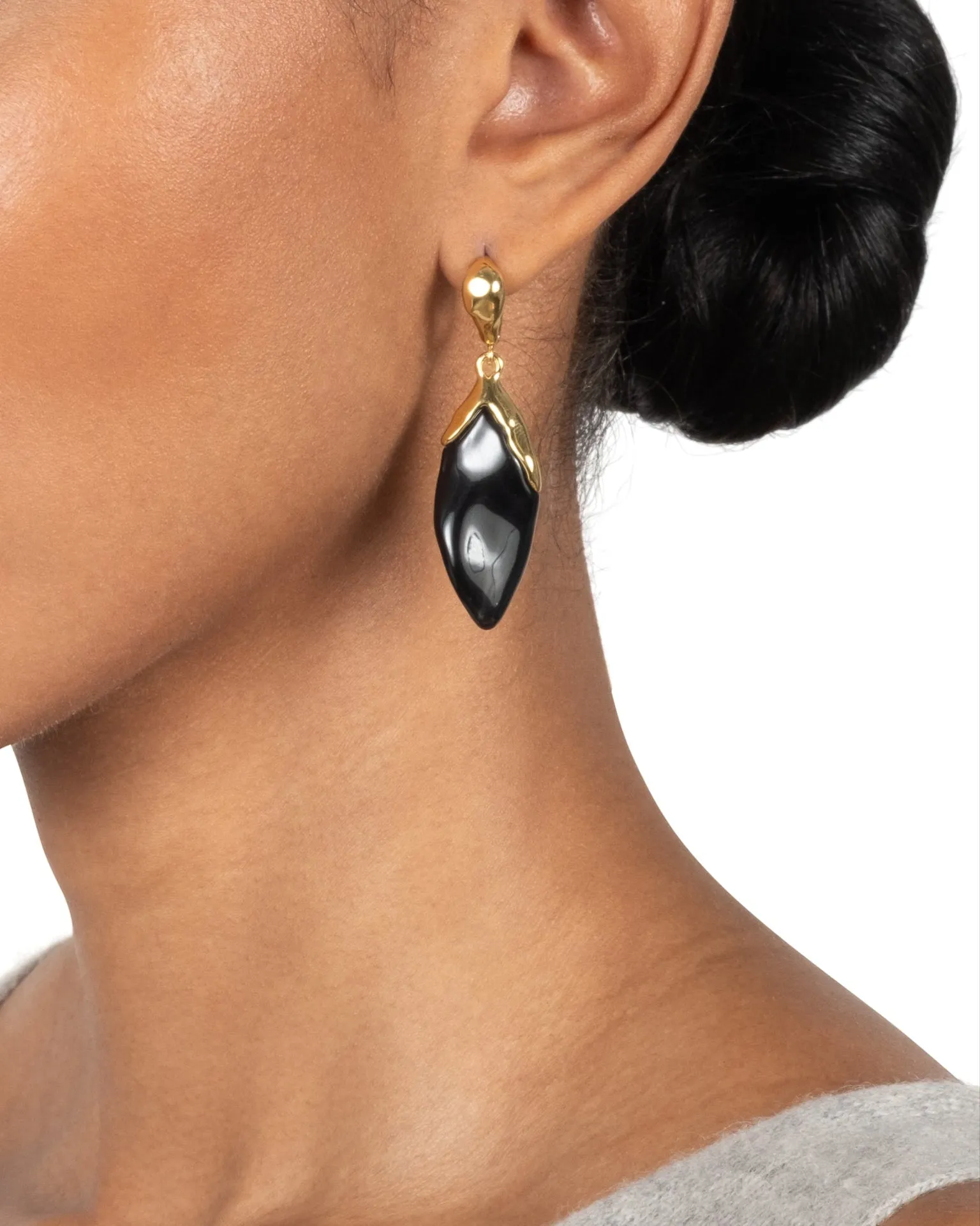 Lucite Petal Leverback Earring- Onyx sold by Alexis Bittar product image thumbnail 2