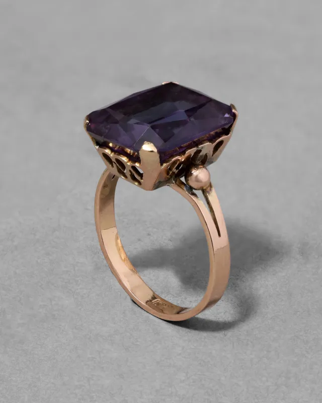 Vintage 1940s 14k Gold with Prong Set Faceted Amethyst Cocktail Ring sold by Alexis Bittar