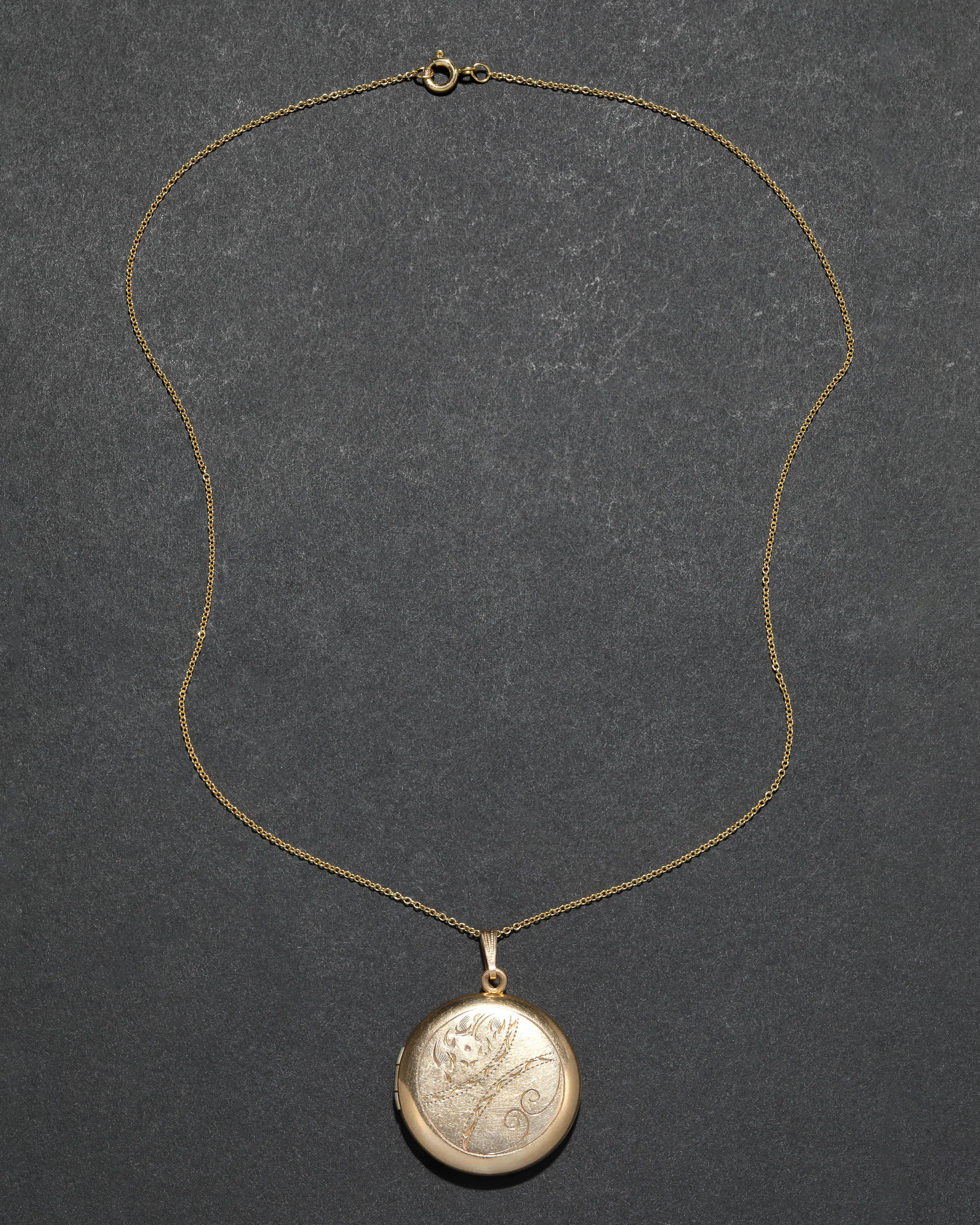 Vintage 1930s 12k Gold Filled Etched Petal Round Locket Necklace sold by Alexis Bittar product image thumbnail 2