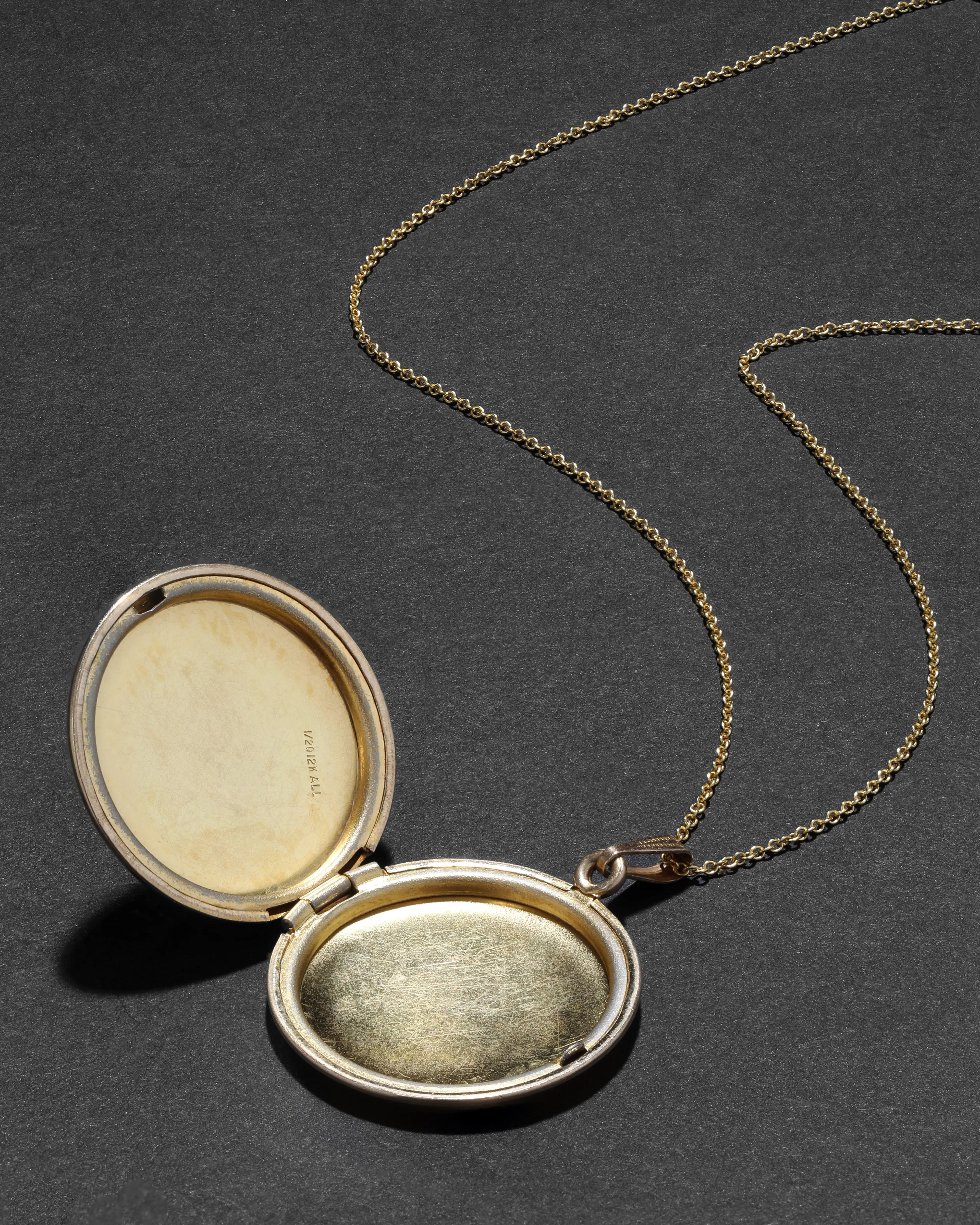 Vintage 1930s 12k Gold Filled Etched Petal Round Locket Necklace sold by Alexis Bittar product image thumbnail 3