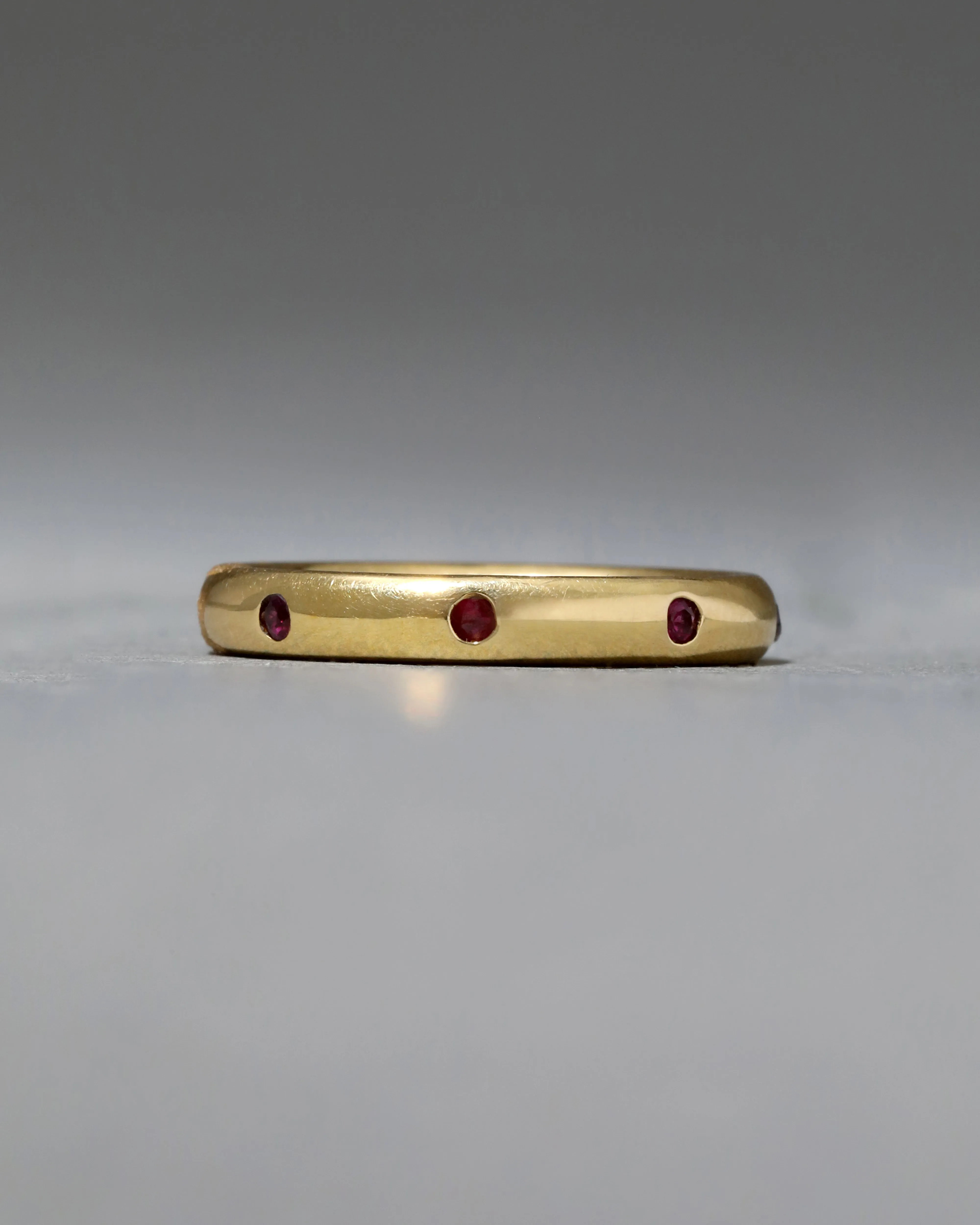 Vintage 18k Gold Ruby Band Ring sold by Alexis Bittar product image thumbnail 2