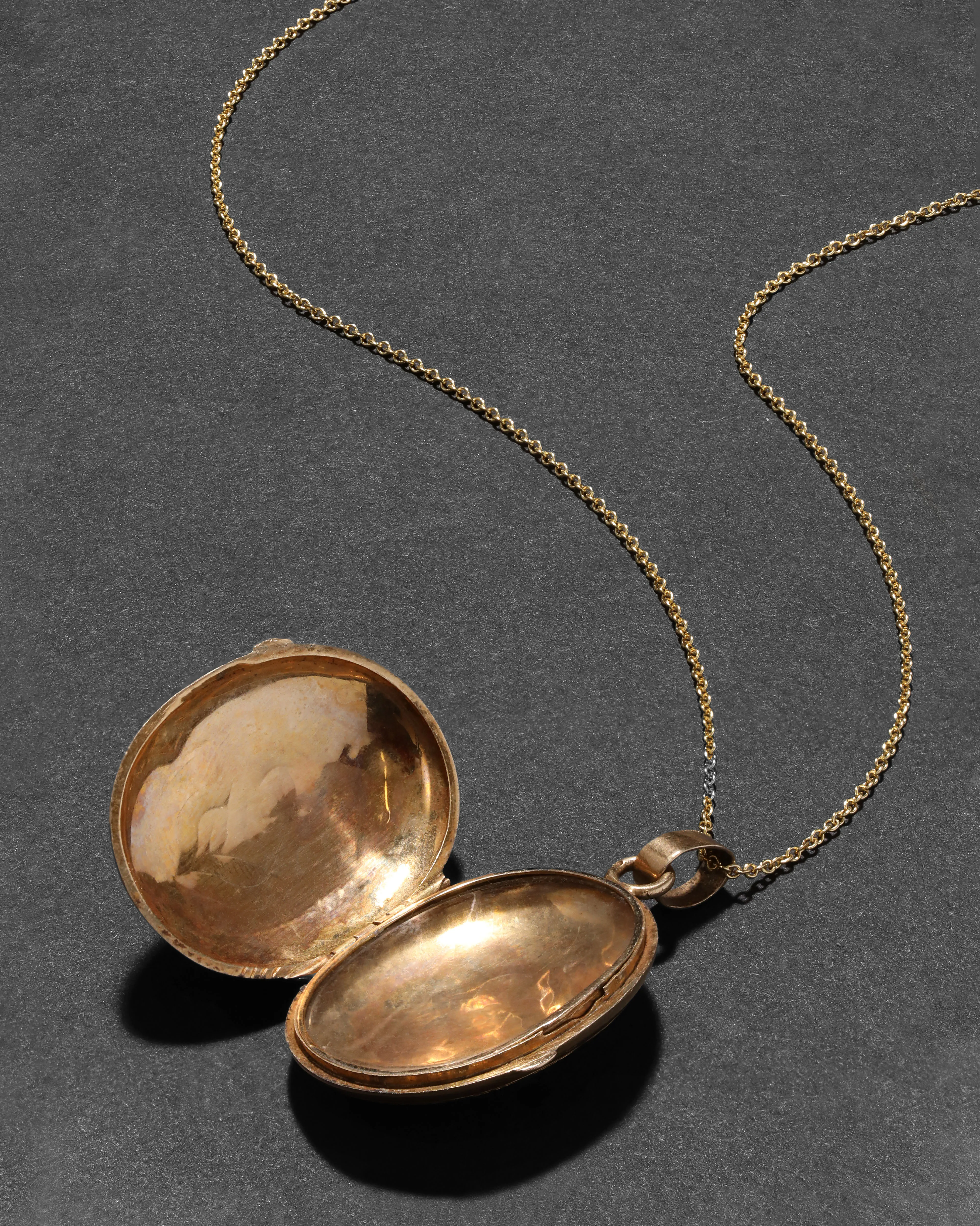 Antique Victorian 1800s 14k Gold Hand Etched Floral Motif Locket Necklace sold by Alexis Bittar product image thumbnail 3