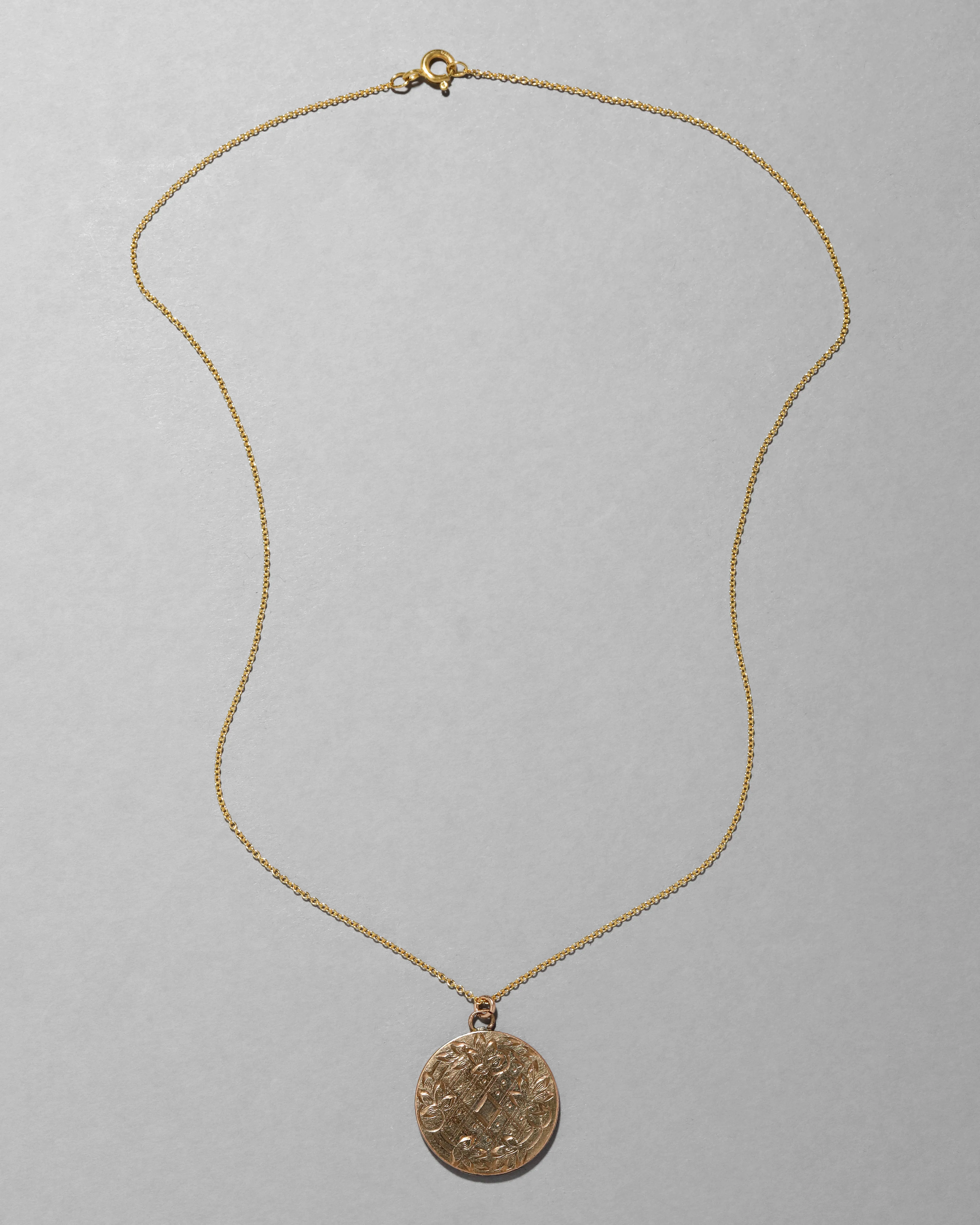 Antique 1800s 14k Gold Fill Floral Lattice Pattern Locket Necklace sold by Alexis Bittar product image thumbnail 2