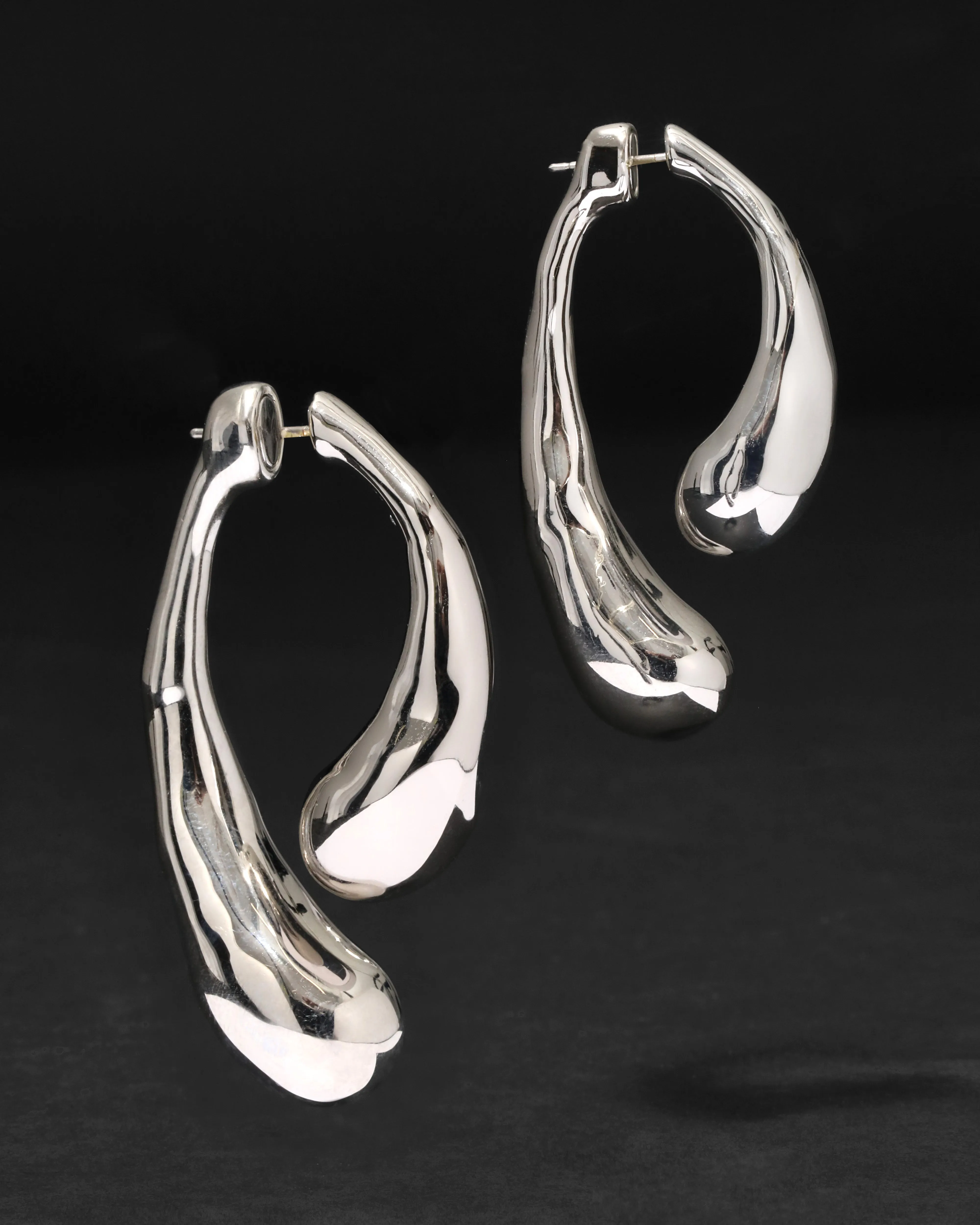 Molten Silver Scoop Front Back Earring sold by Alexis Bittar product image thumbnail 4