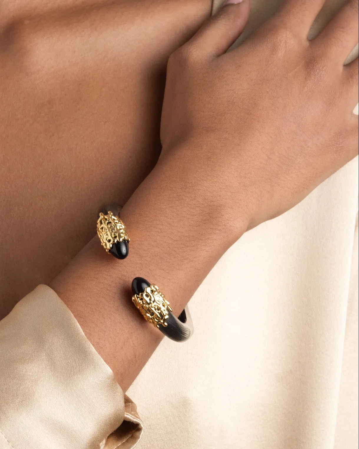 Lucite Brut Black Obsidian Hinge Bracelet- Black sold by Alexis Bittar product image thumbnail 2