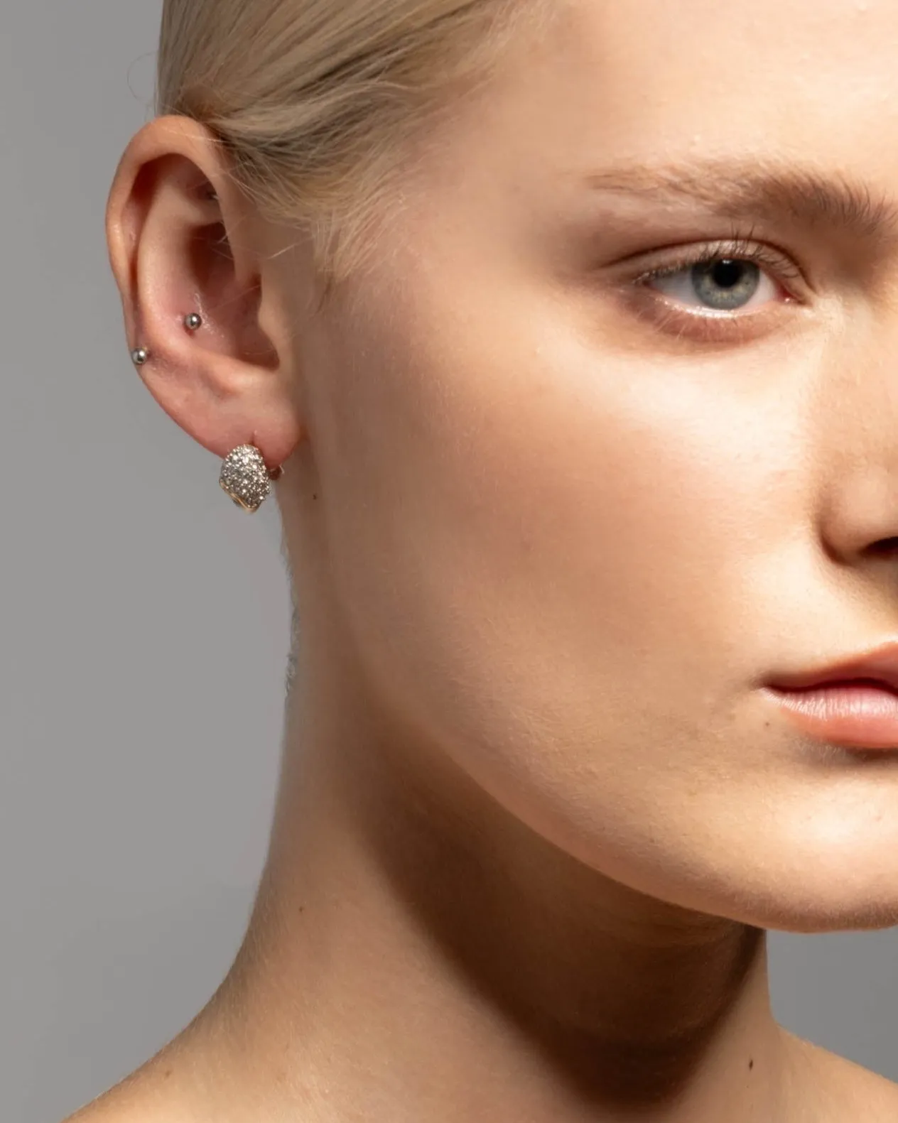 Solanales Crystal Tiny Pebble Stud Earring sold by Alexis Bittar product image thumbnail 3