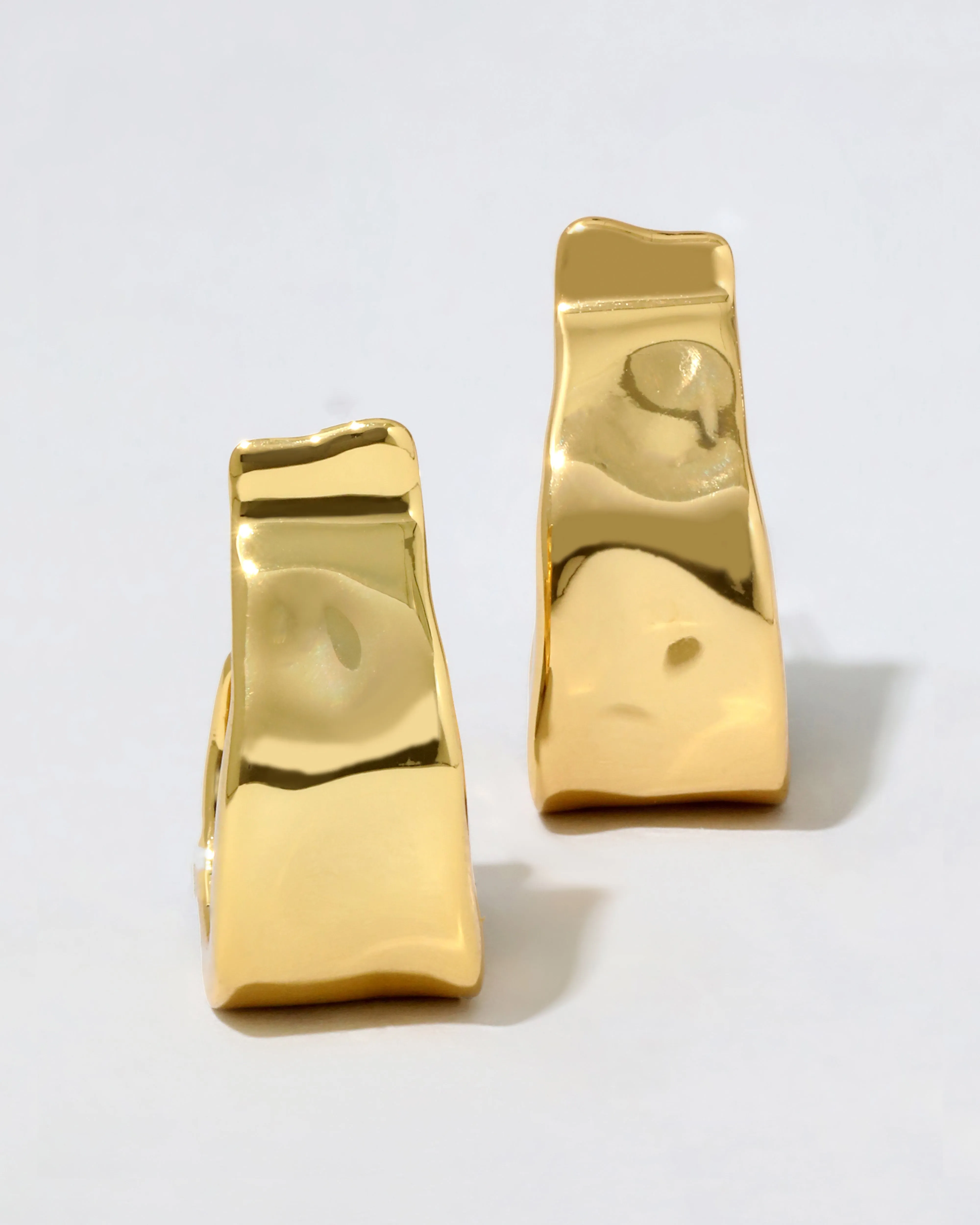 Molten Gold Ribbon Hoop Earring sold by Alexis Bittar product image thumbnail 4