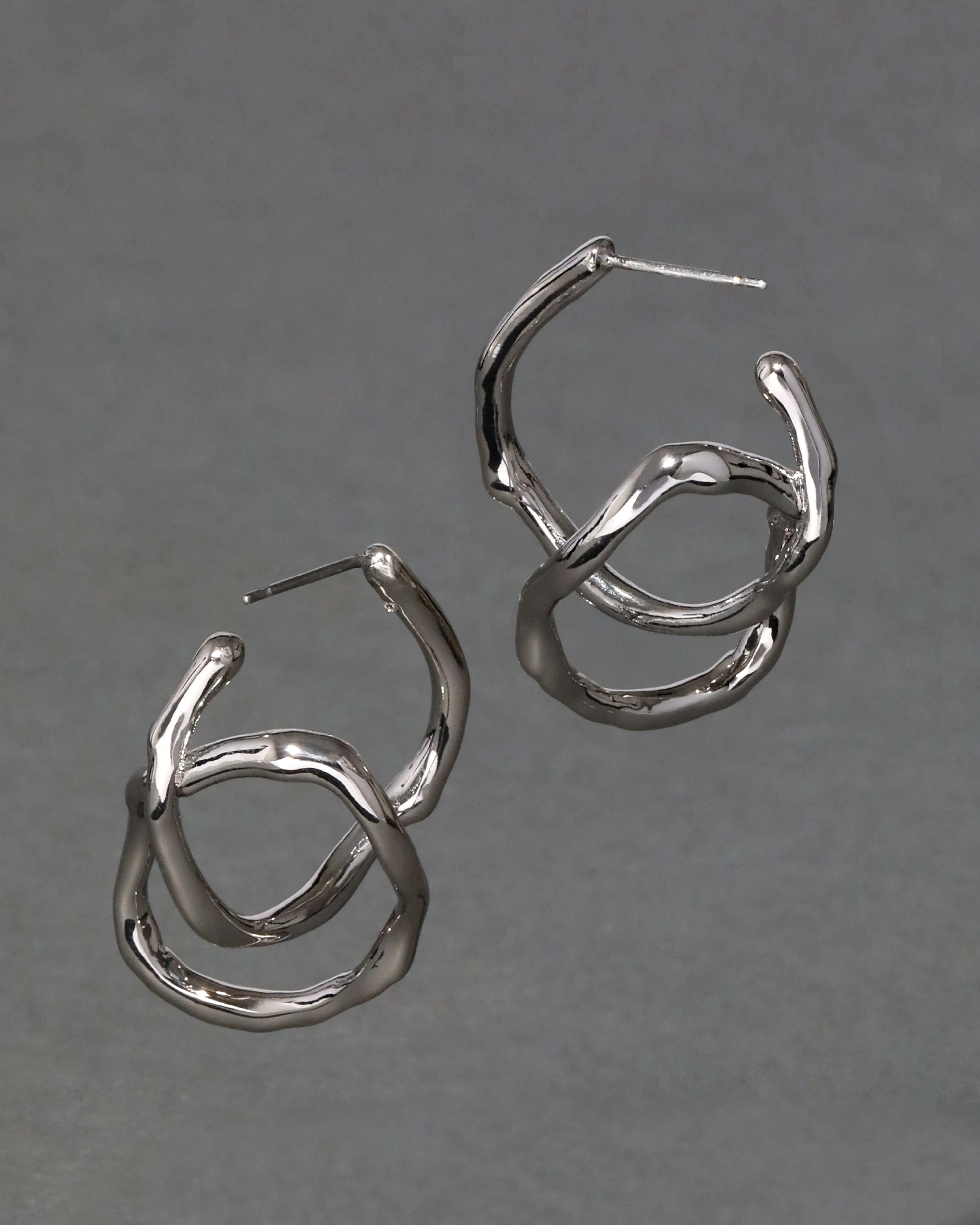 Twisted Silver Interlock Hoop Earring sold by Alexis Bittar product image thumbnail 4