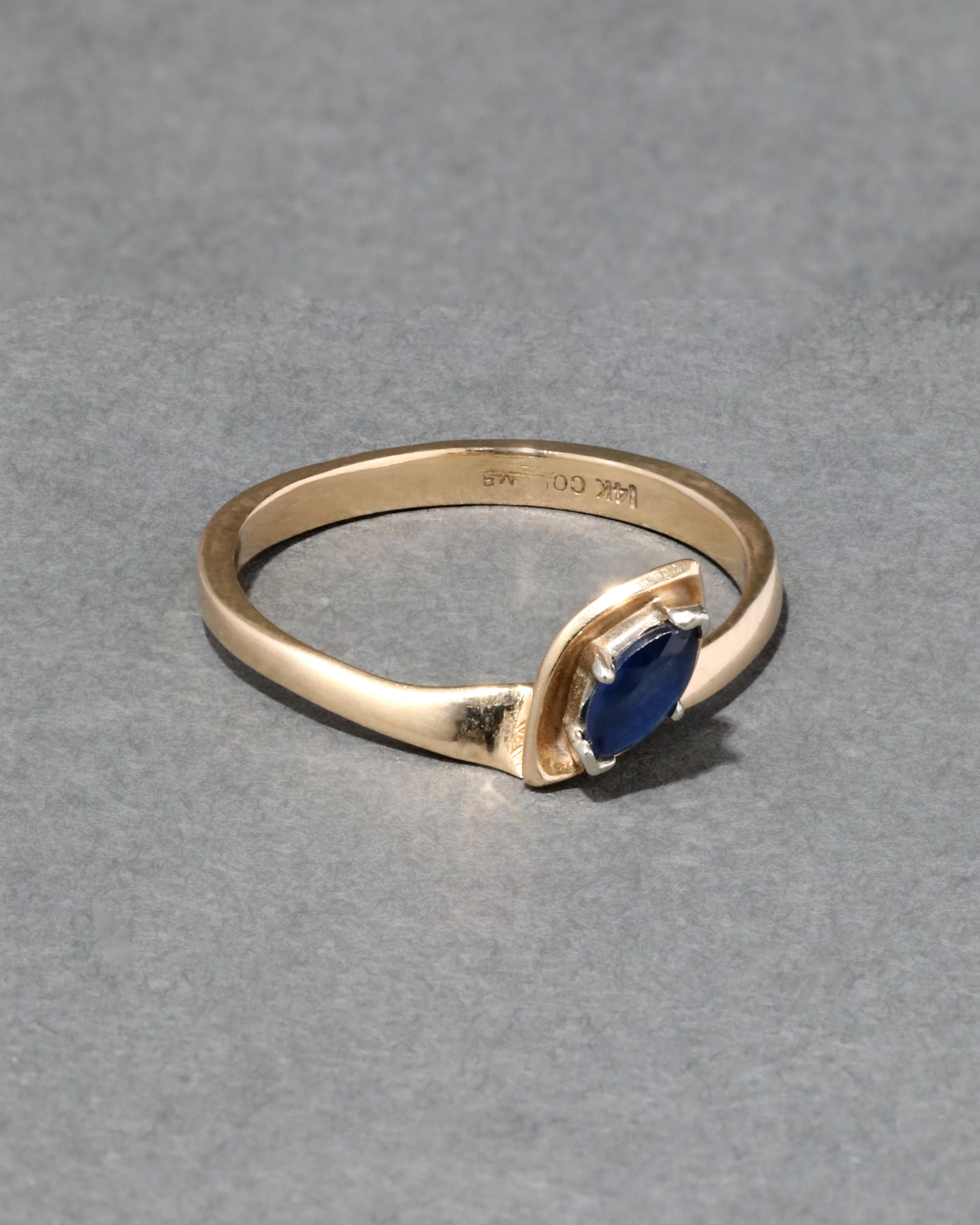 Vintage 1980s 14k Gold Marquis Sapphire Ring sold by Alexis Bittar product image thumbnail 3