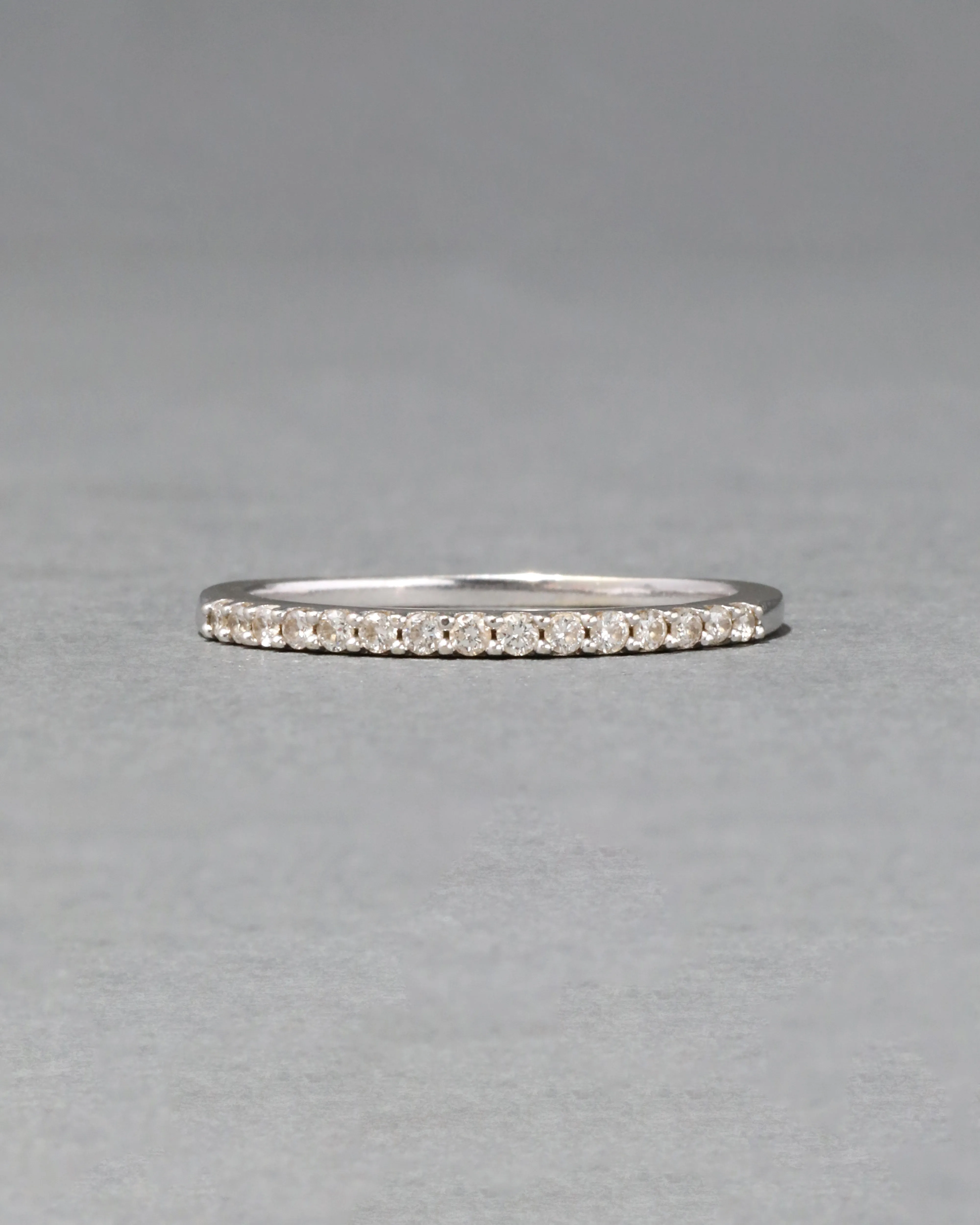 Vintage 14k White Gold Diamond Prong Set Band Ring sold by Alexis Bittar product image thumbnail 2