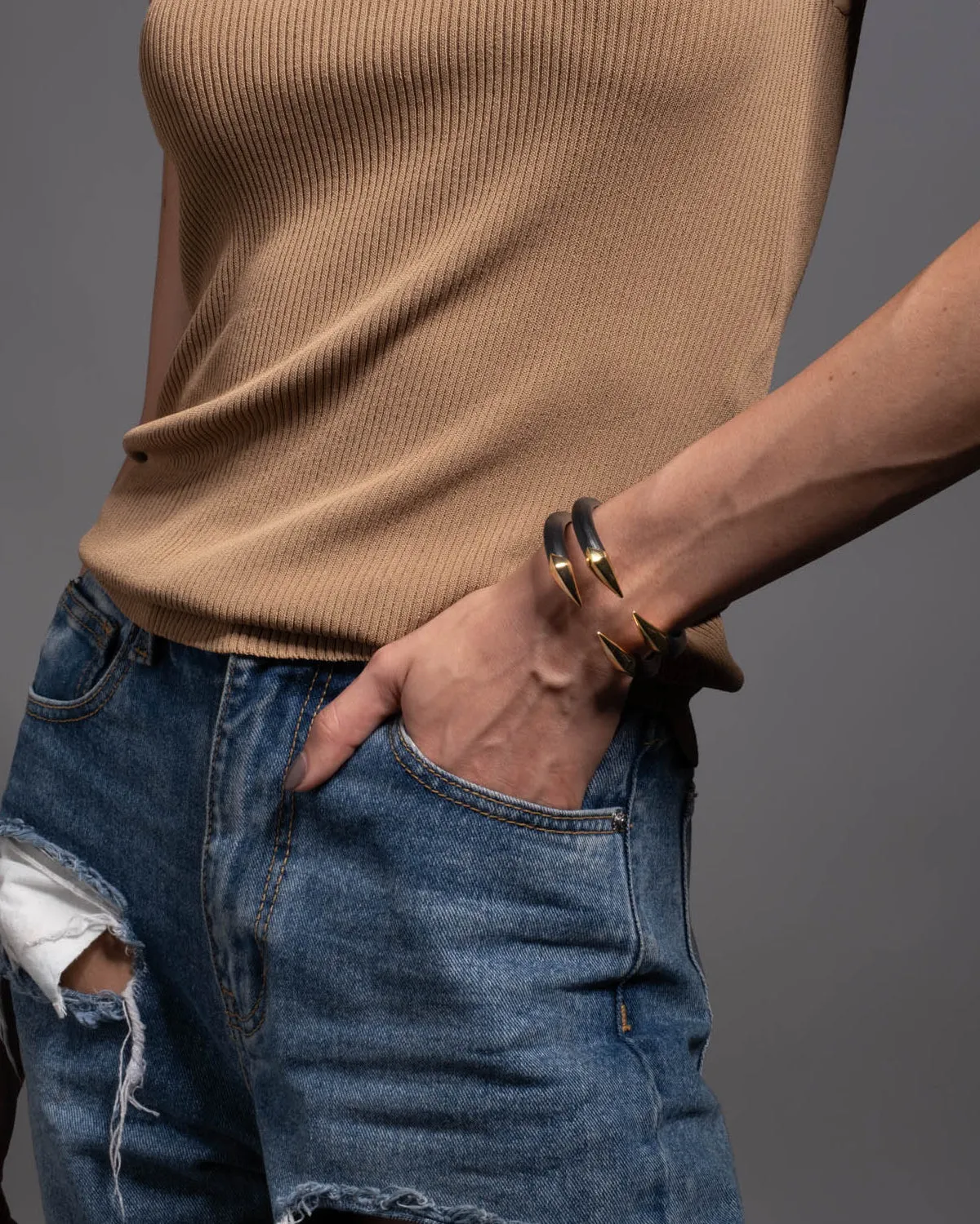 Mirrored Pyramid Lucite Brake Hinge Bracelet- Black sold by Alexis Bittar product image thumbnail 3