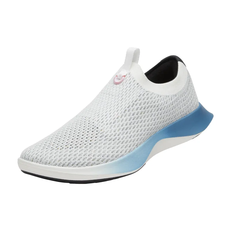 Women's Tree Dasher Relay - Blizzard (Basin Blue Sole) sold by allbirds