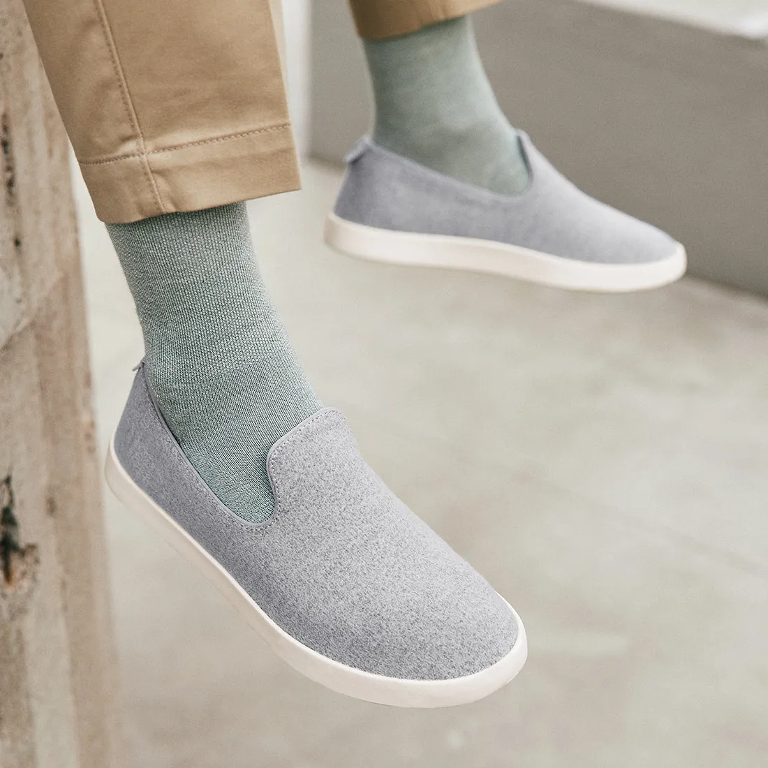 Men's Wool Lounger - Natural Grey (Dark Grey Sole) sold by allbirds product image thumbnail 2