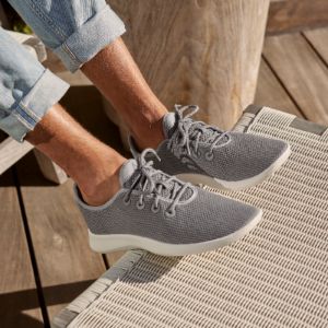 Men's Tree Runners - Forage Green (Blizzard Sole) sold by allbirds
