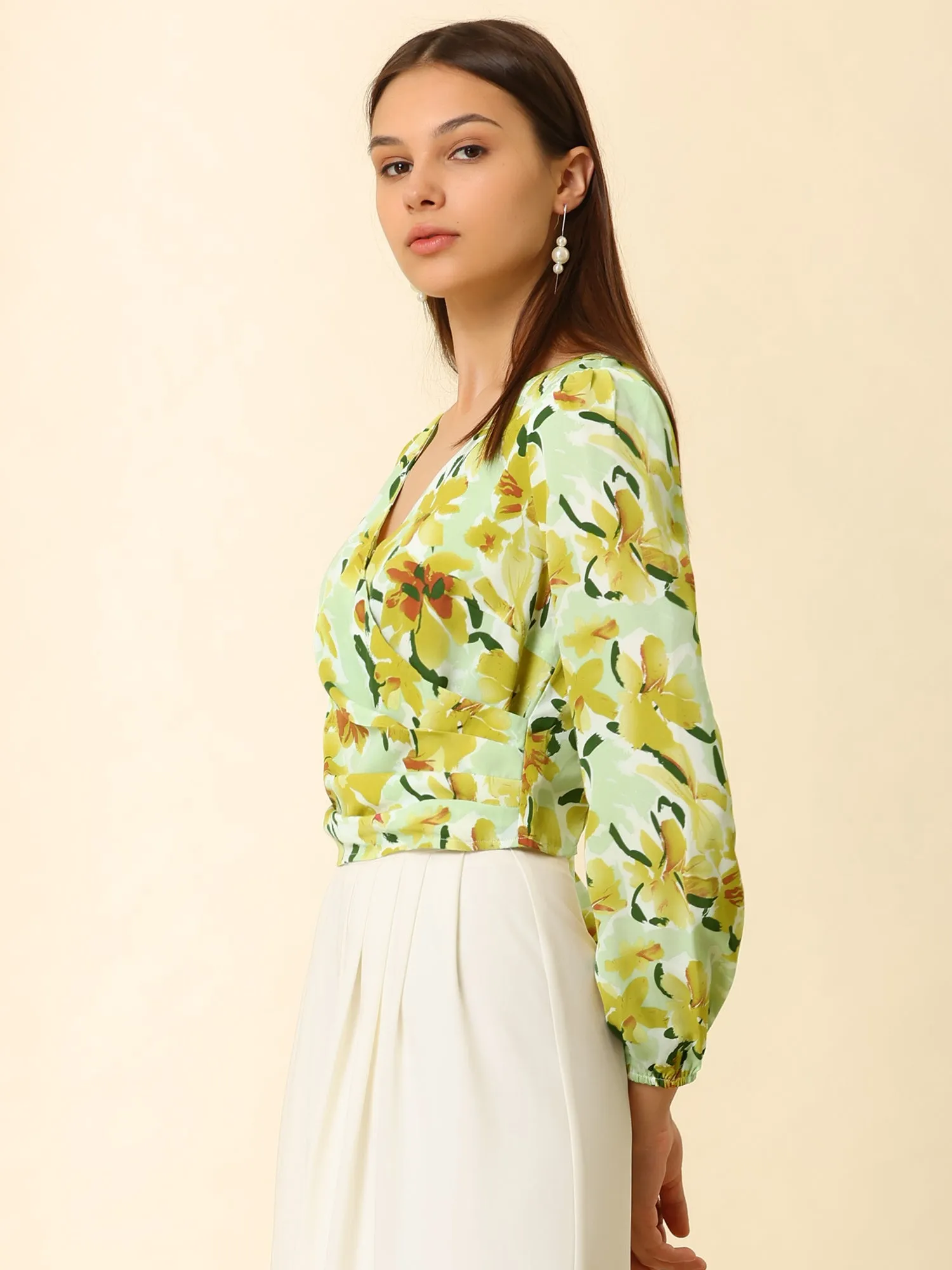 V Neck Pleated Waist Lantern Long Sleeve Floral Print Crop Top sold by Allegra K product image thumbnail 4