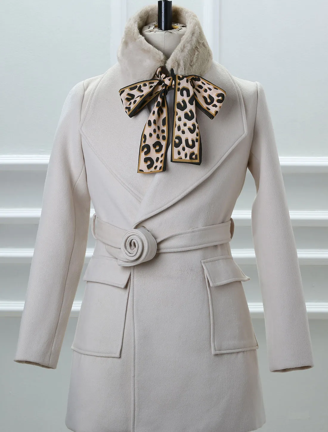 Leopard Ribbons Faux Fur Winter Wrap Collar Plush Neck Scarves Warmer sold by Allegra K product image thumbnail 2