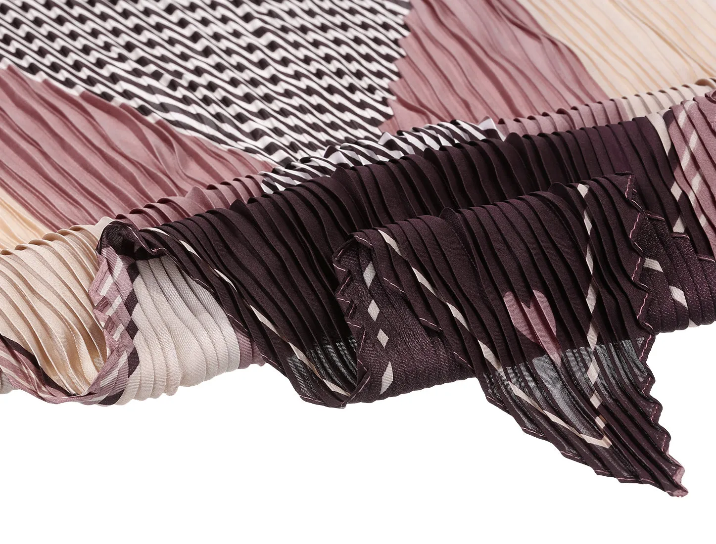 Rhombus Pleated Contrast Color Stripe Heart Neck Scarves Neckerchief sold by Allegra K product image thumbnail 4