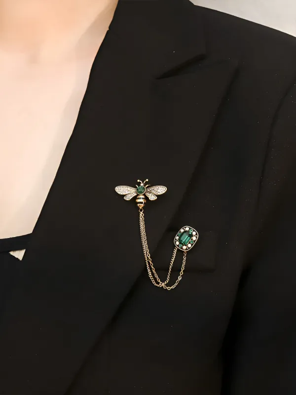 Bee Shape Faux Rhinestone Chain Brooch made by Allegra K