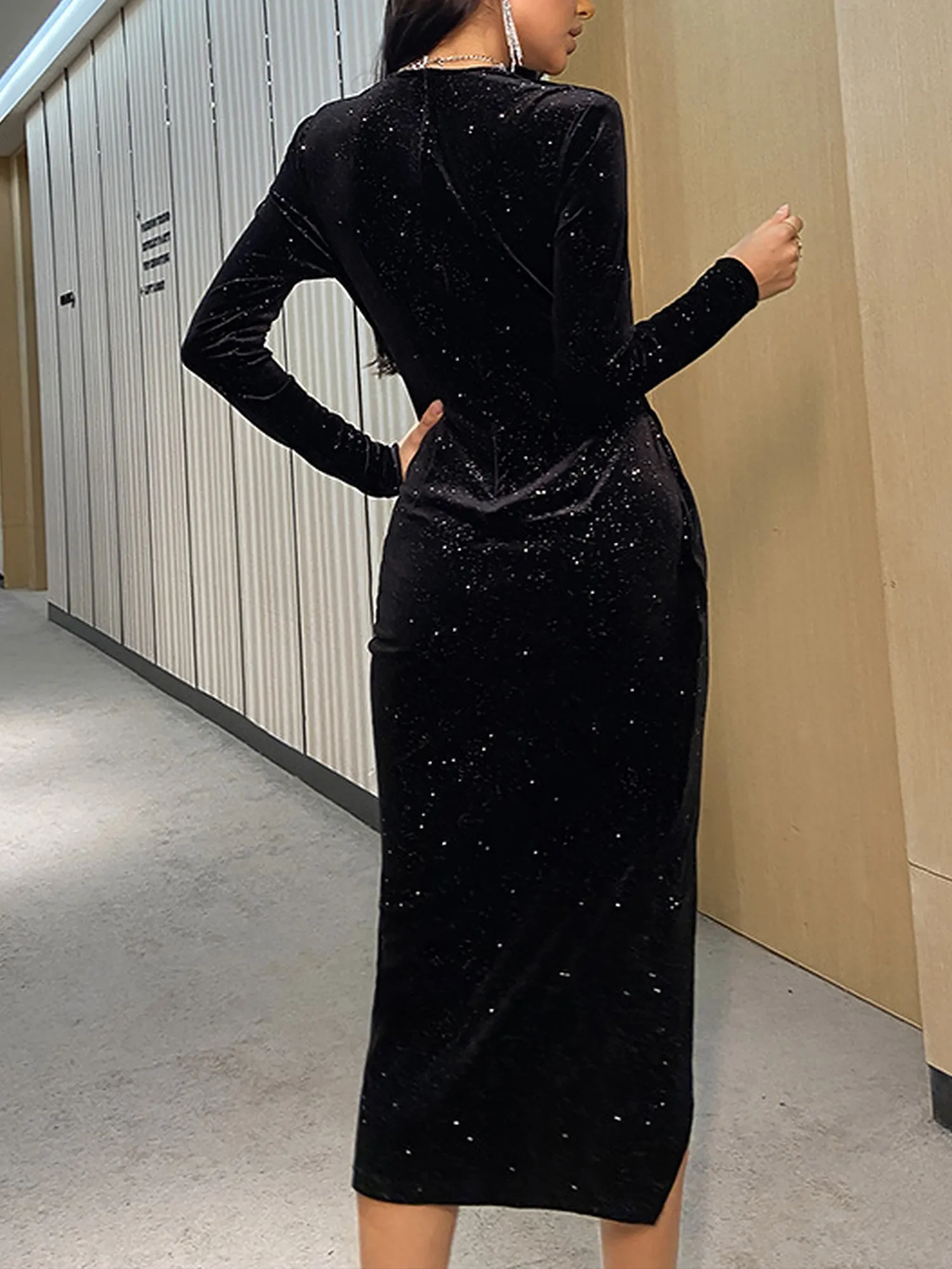Velvet V Neck Ruched Slit Bodycon Midi Dress sold by Allegra K product image thumbnail 3