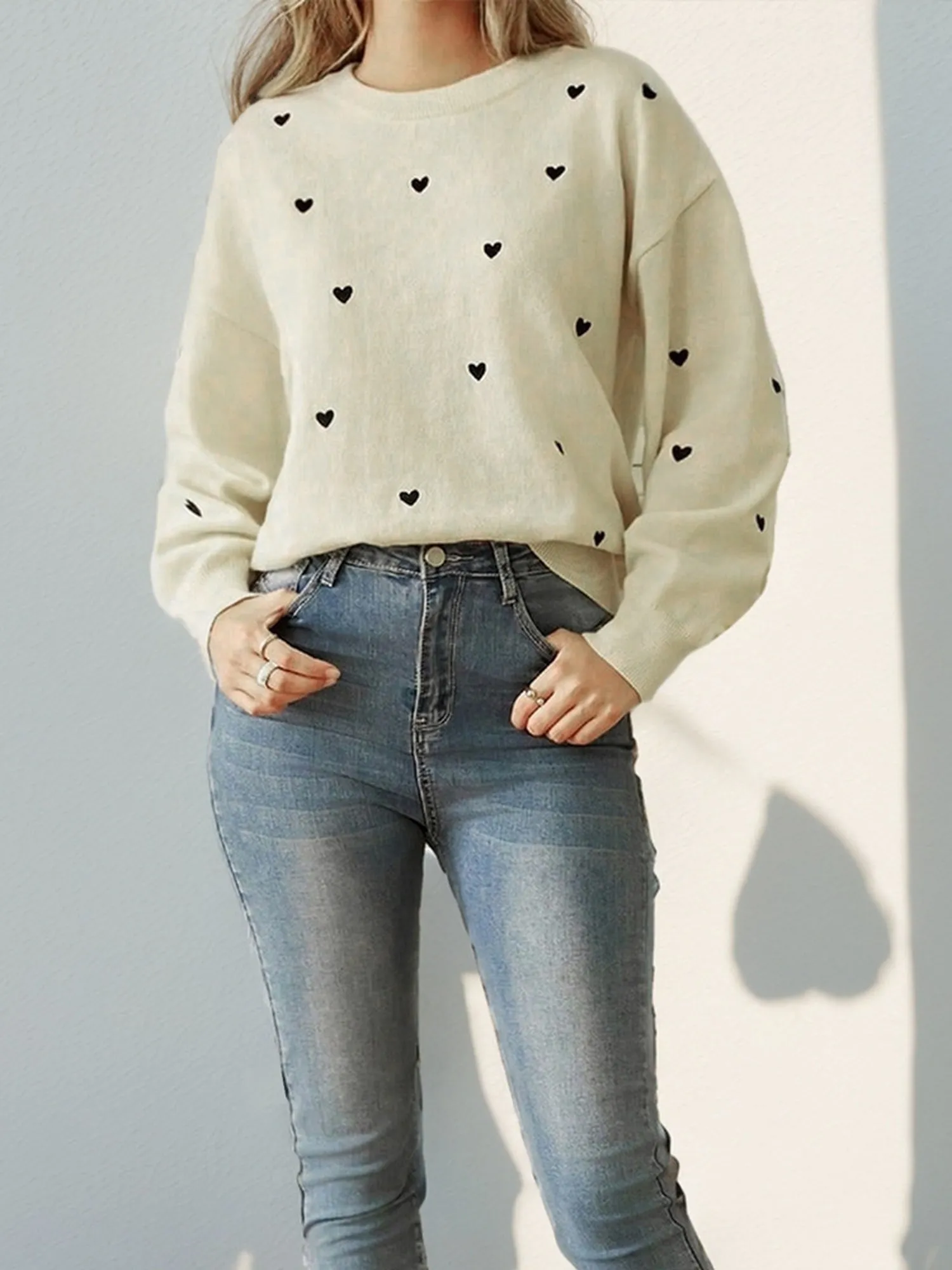 Heart Print Long Sleeves Round Neck Knitted Sweater sold by Allegra K product image thumbnail 4