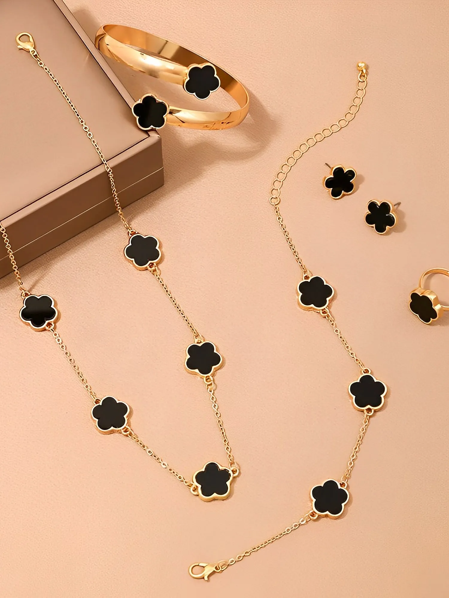 6 Pieces Metal Flower Bracelet Necklace Earrings Ring Set sold by Allegra K