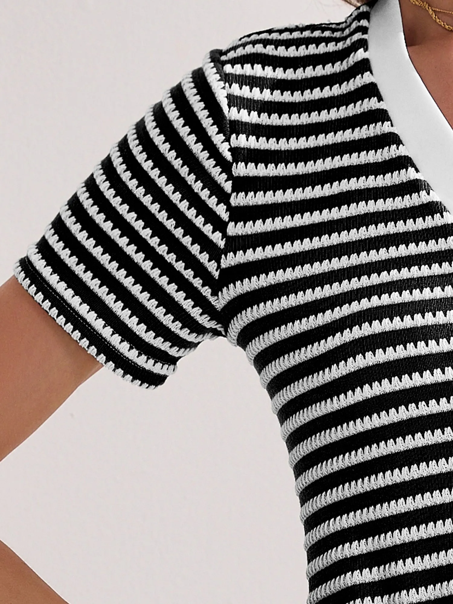 Striped Ribbed Knit Short Sleeve V Neck Midi Dress sold by Allegra K product image thumbnail 4