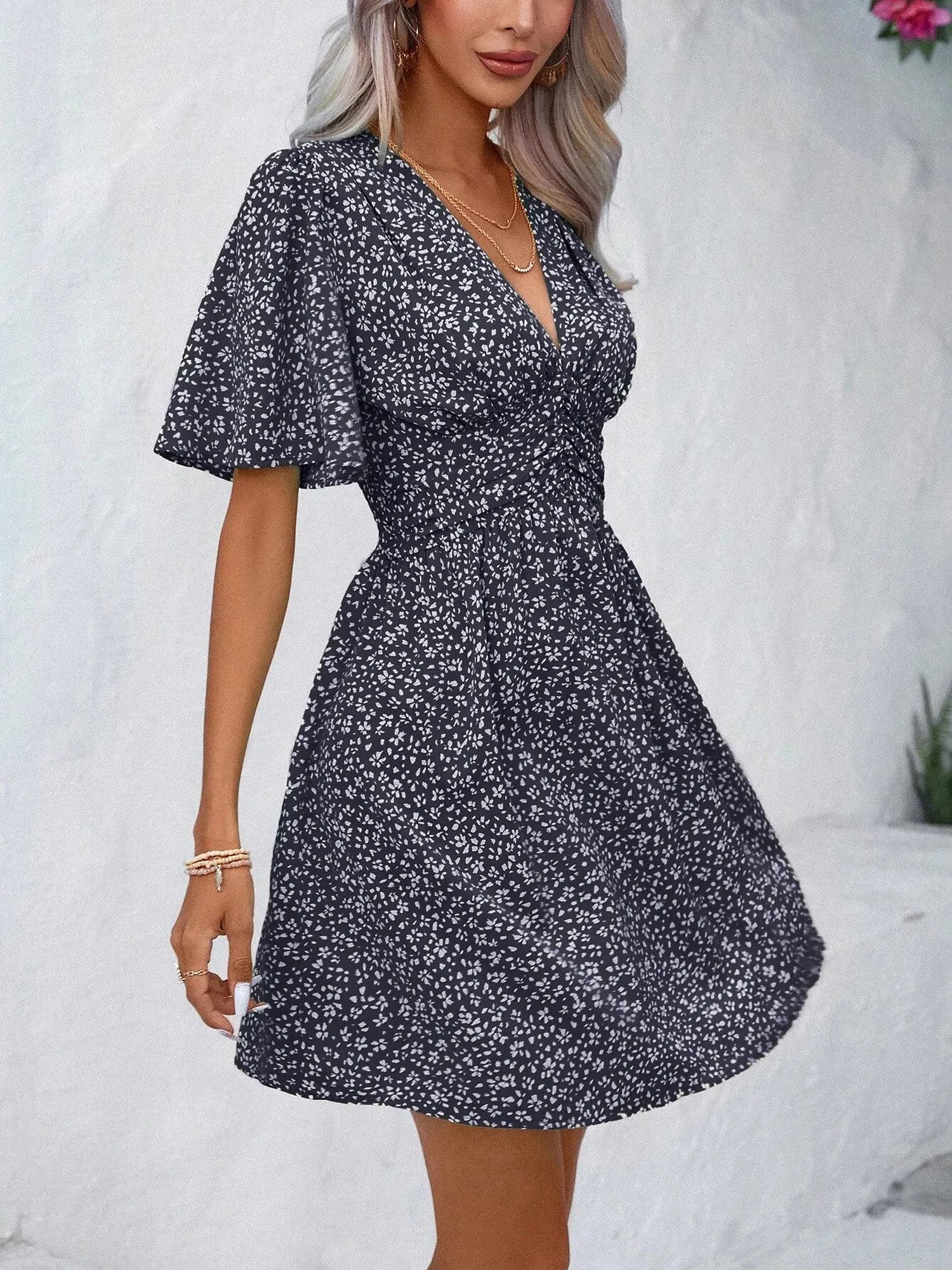 V Neck Short Sleeve Floral Ruched Dress sold by Allegra K product image thumbnail 2