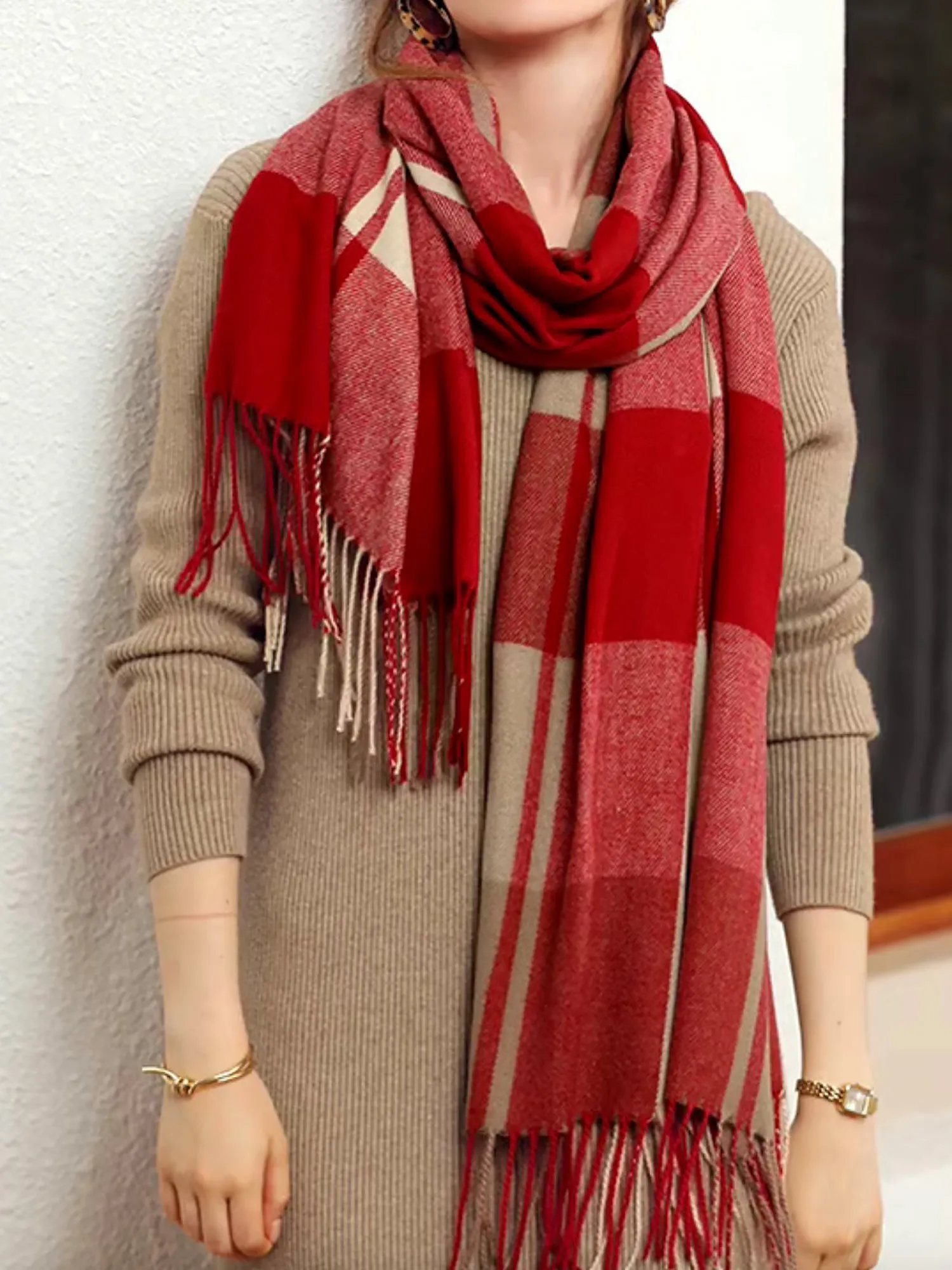 Fall Winter Geometric Plaid Tasseled Scarf sold by Allegra K product image thumbnail 4