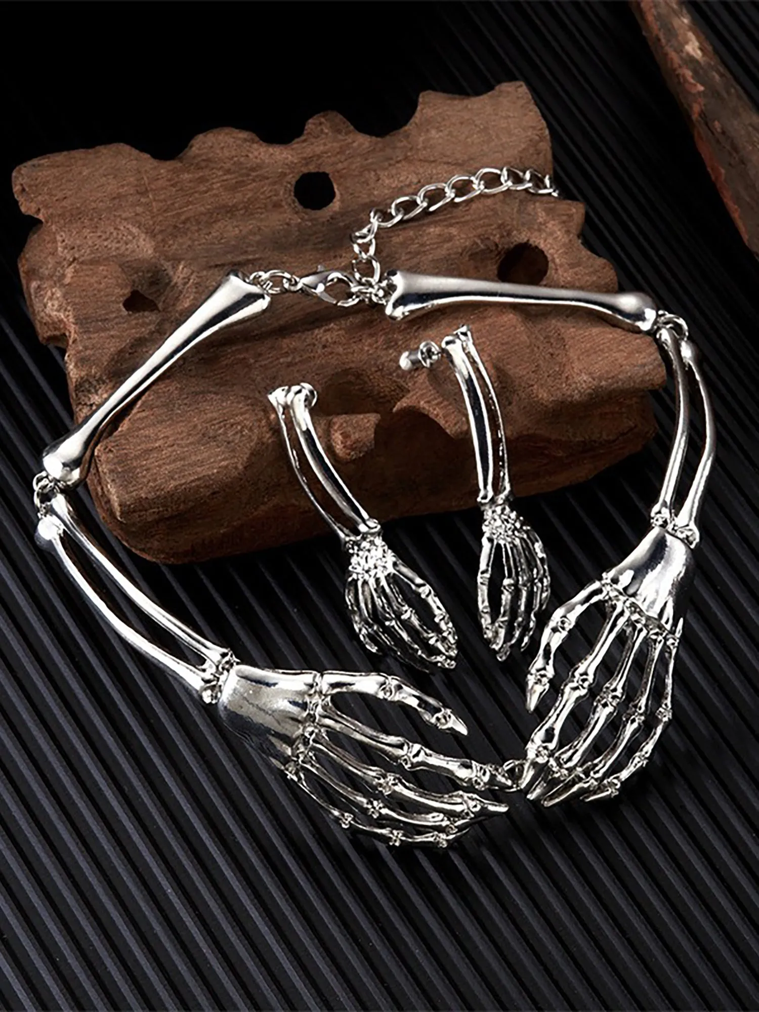 Halloween Skull Claw Necklace & Earrings Set sold by Allegra K product image thumbnail 3