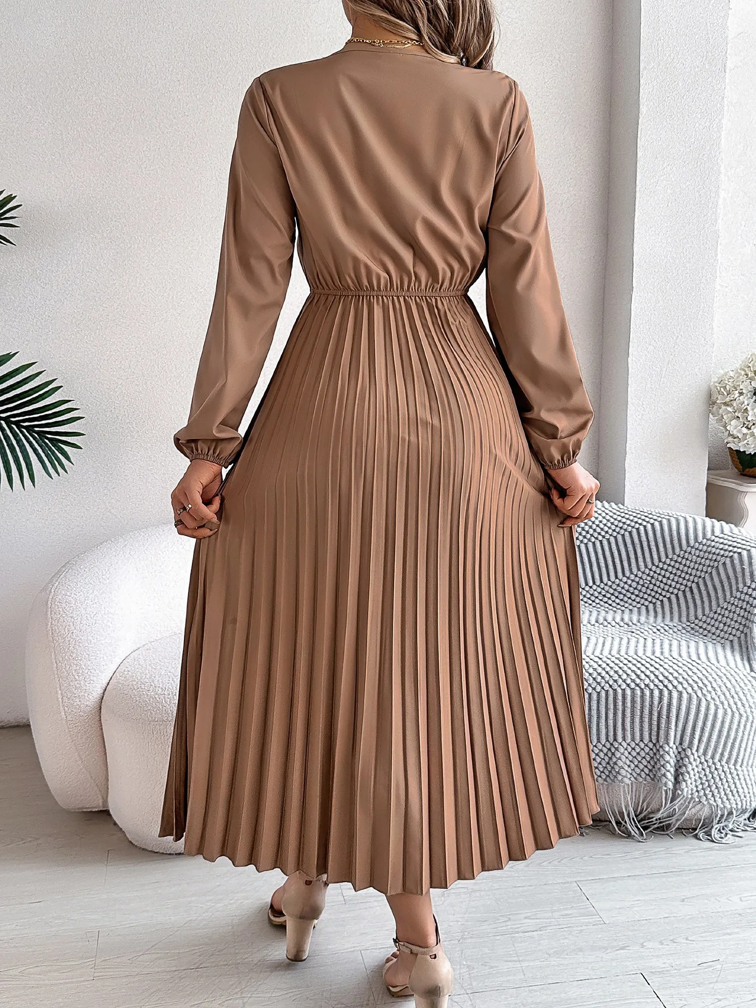 Lace V Neck Puff Long Sleeves Pleated A-Line Dress sold by Allegra K product image thumbnail 2